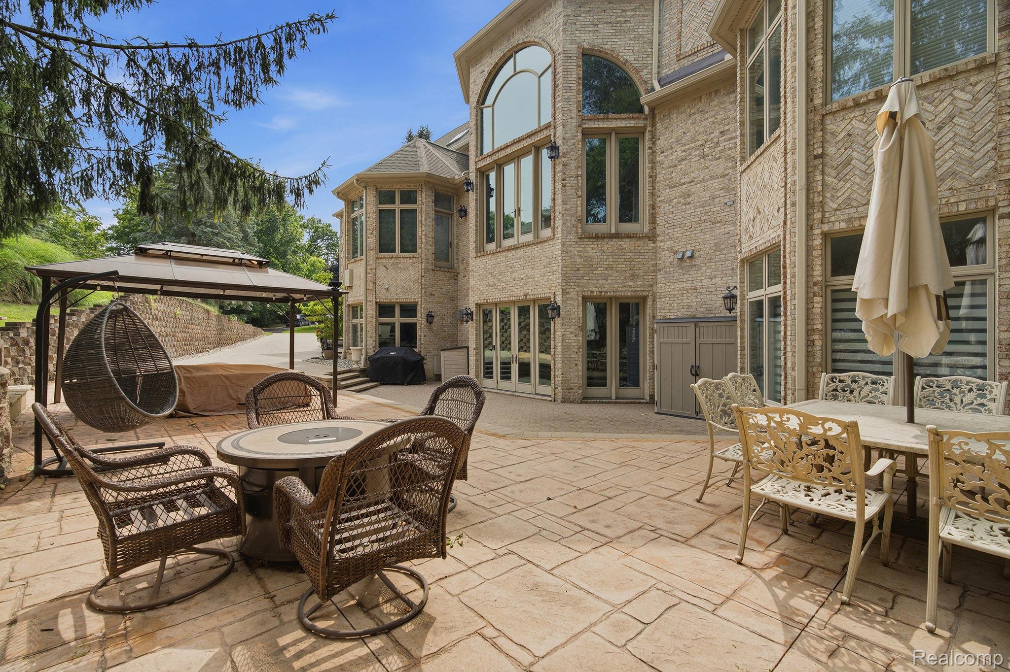 2417 Heronwood Drive