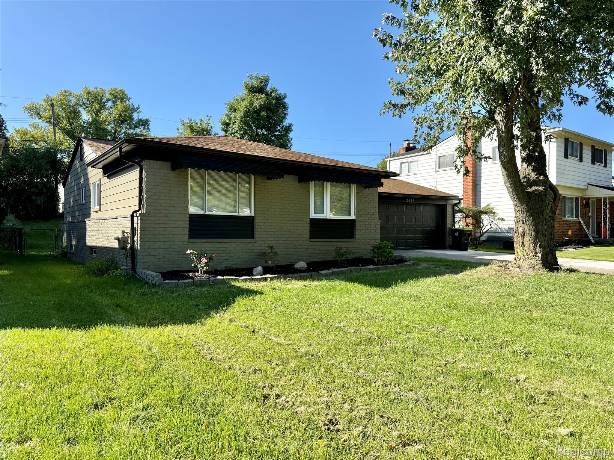 2376 Hempstead Road