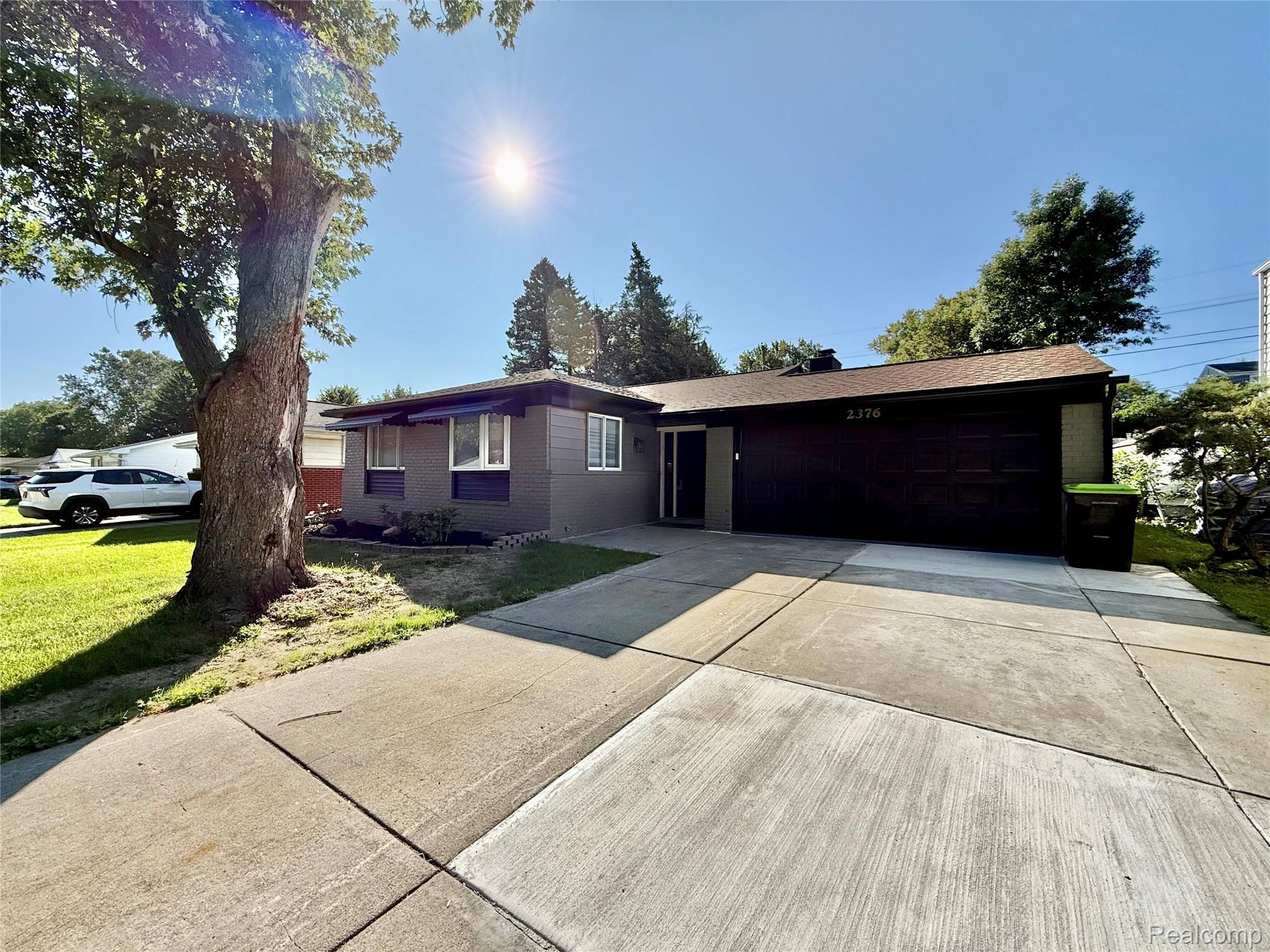 2376 Hempstead Road