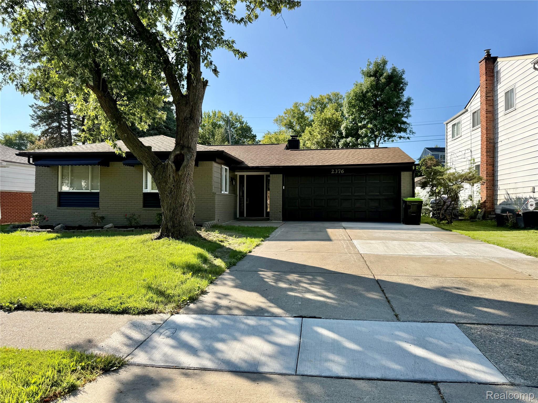 2376 Hempstead Road