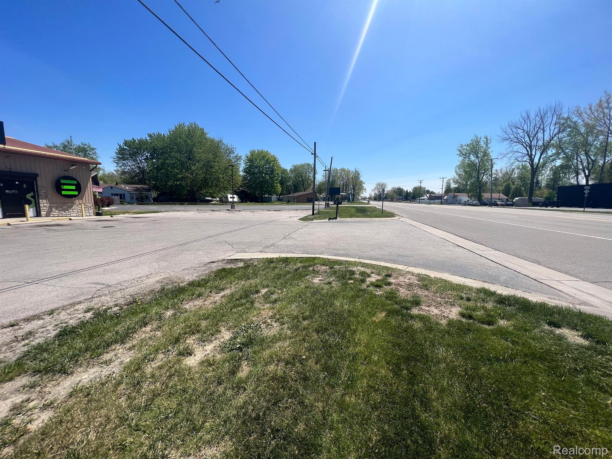 3389 S HURON Road Unit: A