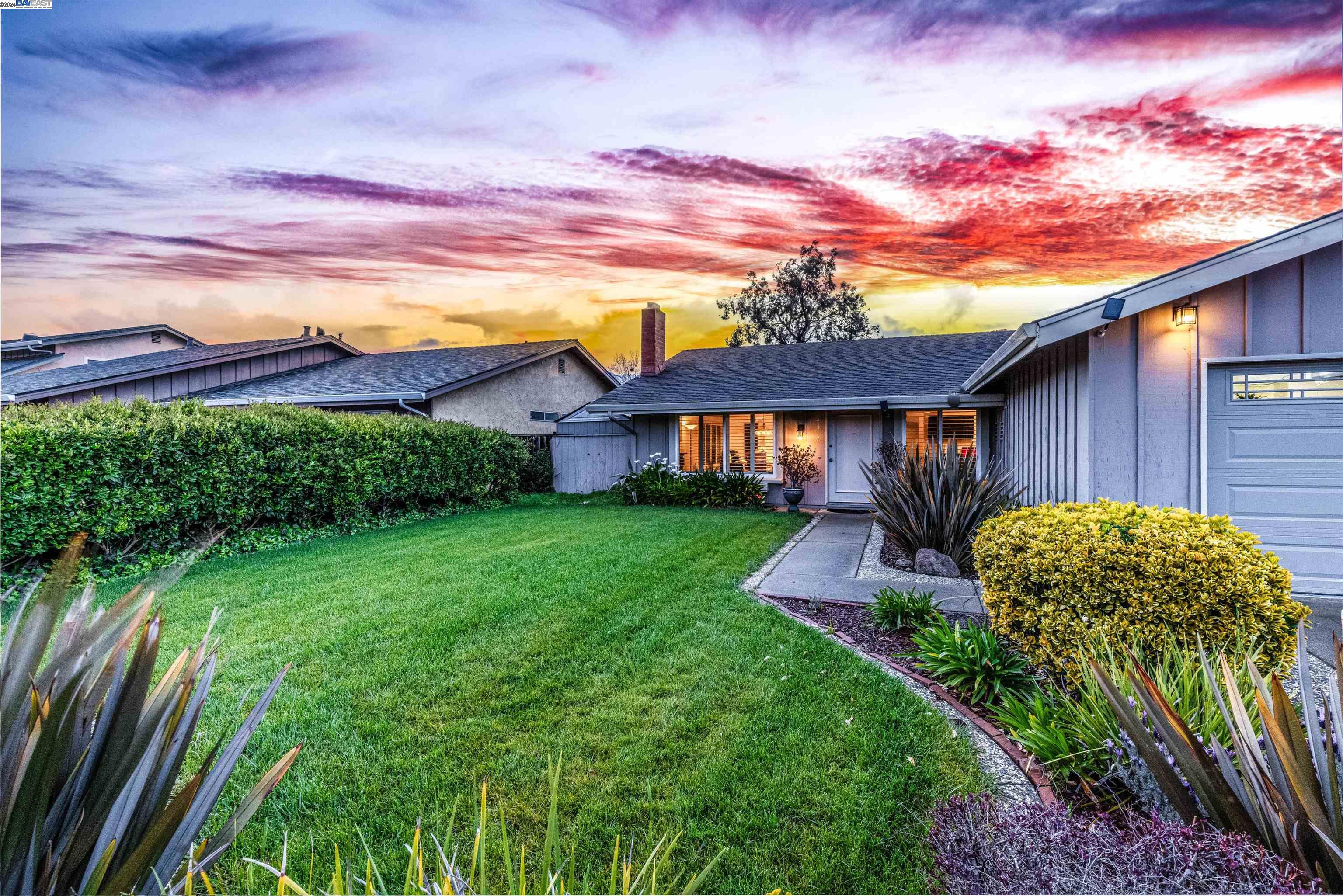 4517 Darcelle Dr