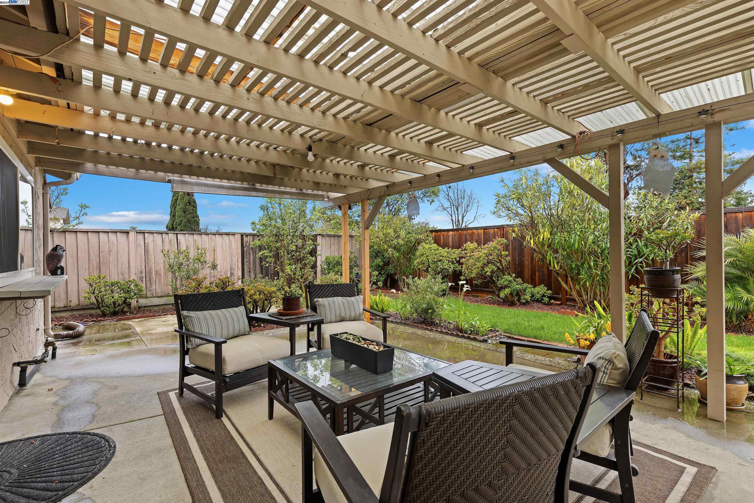 4517 Darcelle Dr
