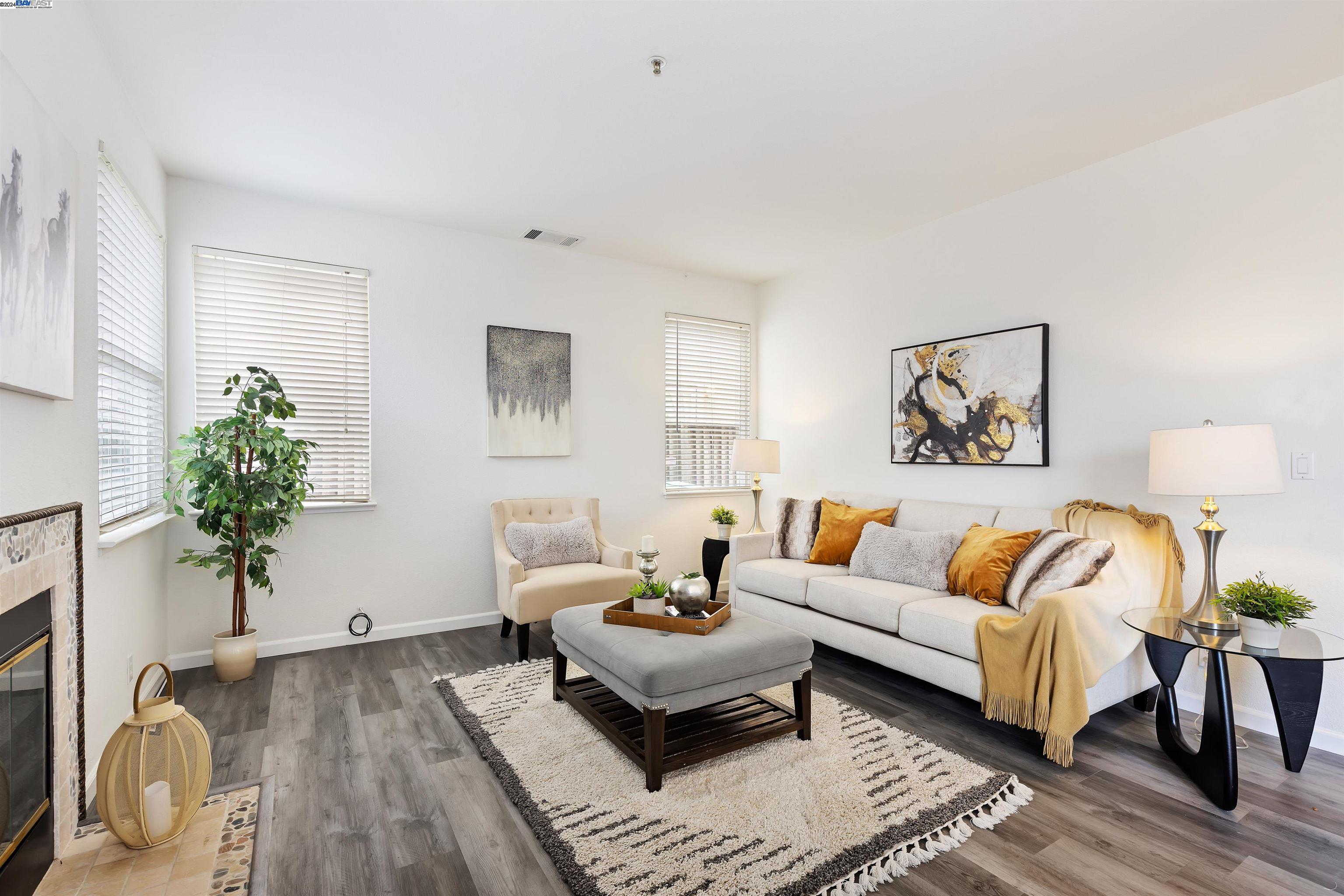 150 Sierrawood Ave