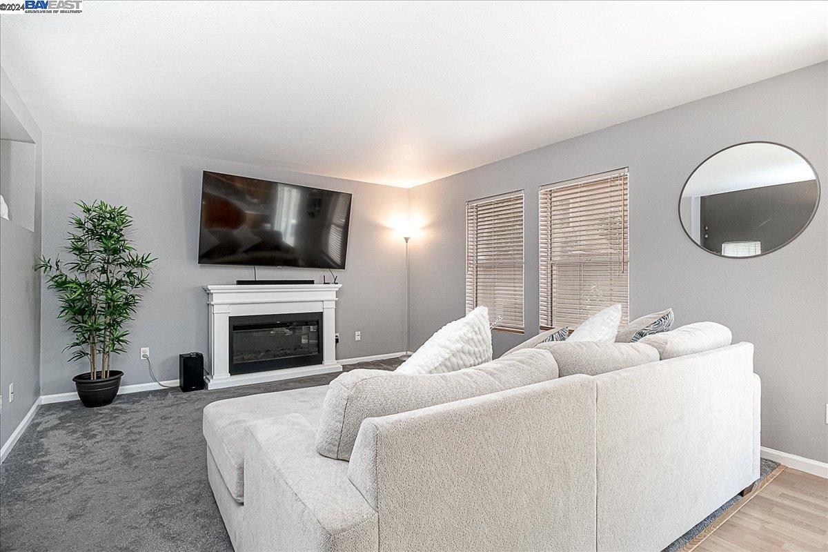 3525 Ernest Dr
