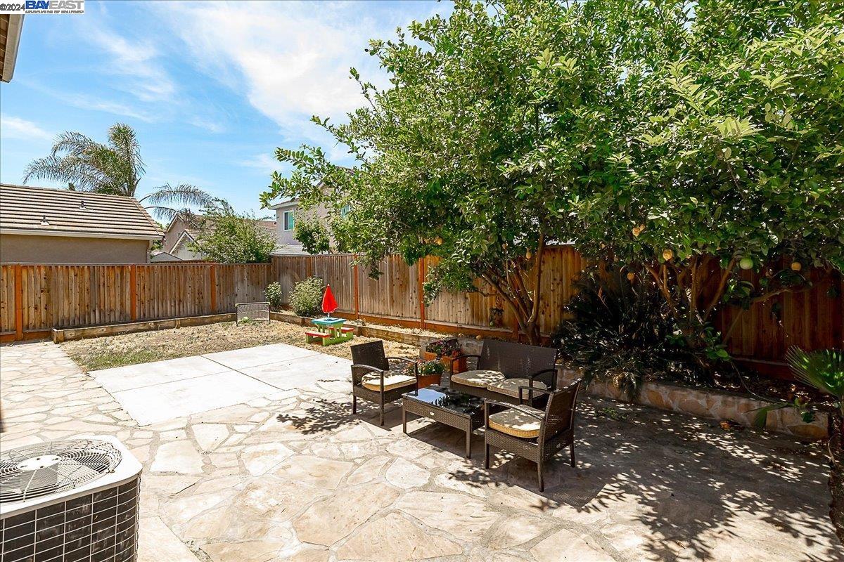 3525 Ernest Dr