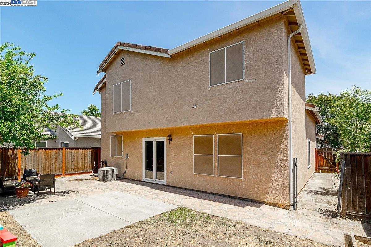 3525 Ernest Dr