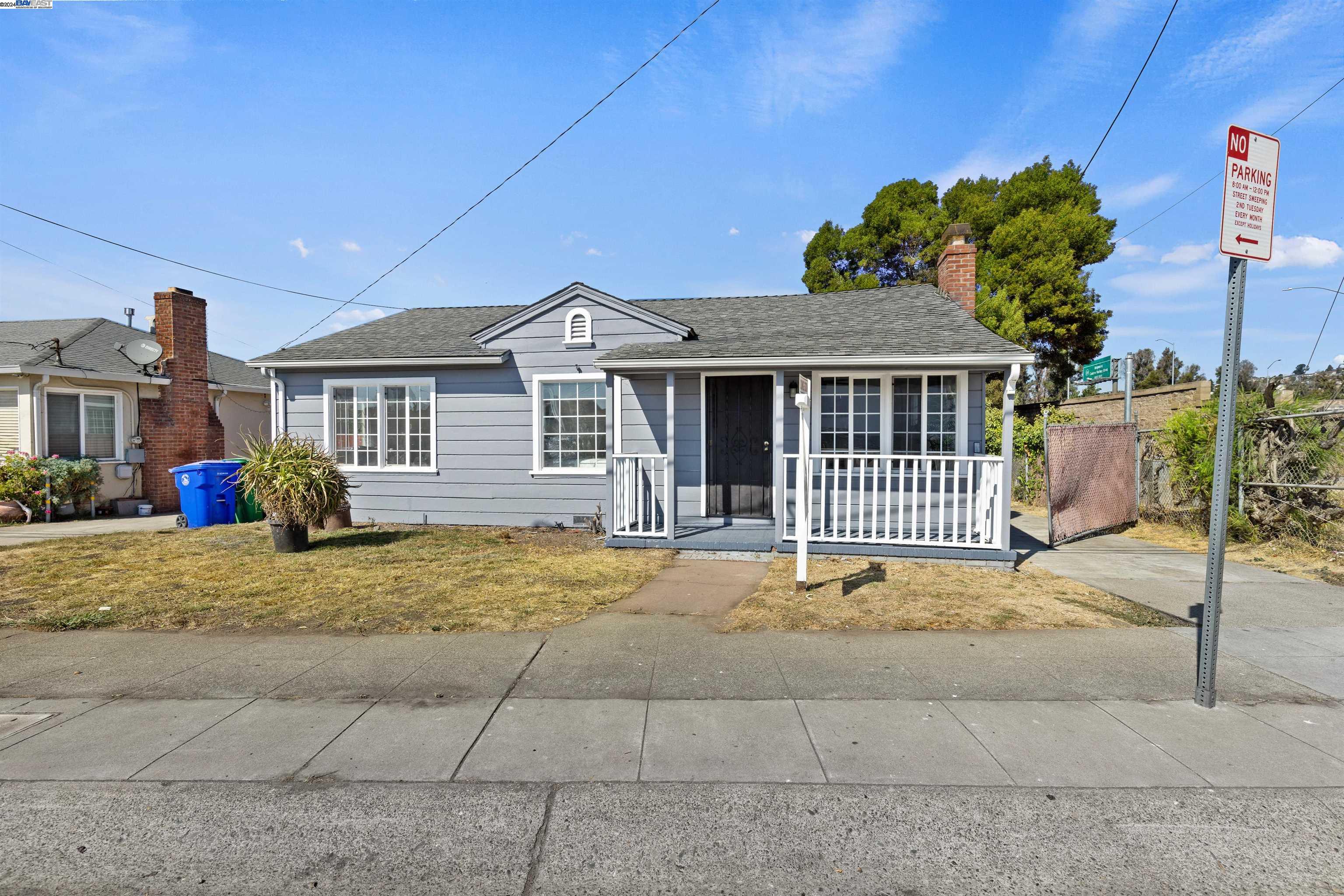 888 E Lewelling Blvd