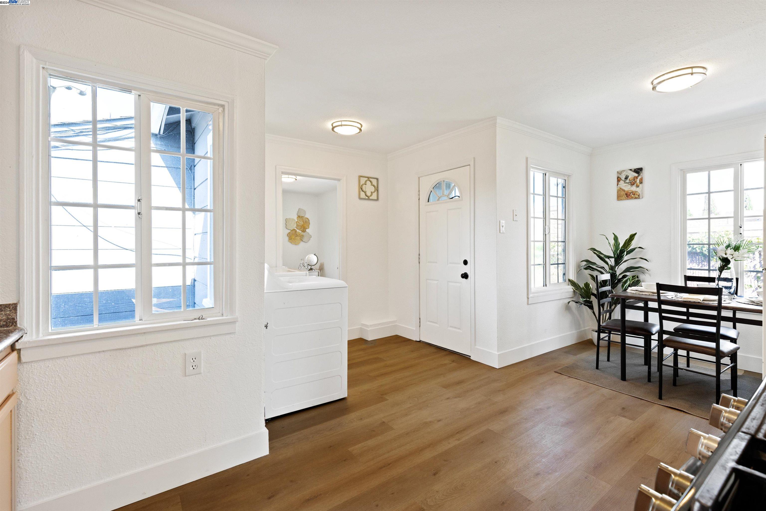 888 E Lewelling Blvd