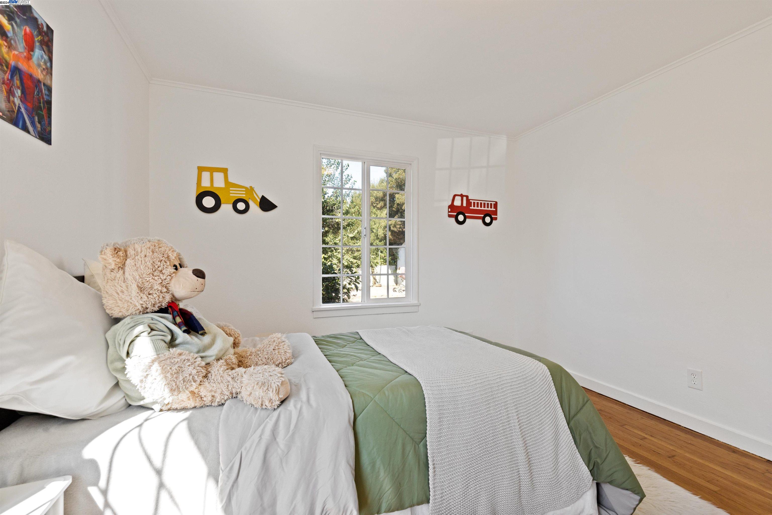 888 E Lewelling Blvd