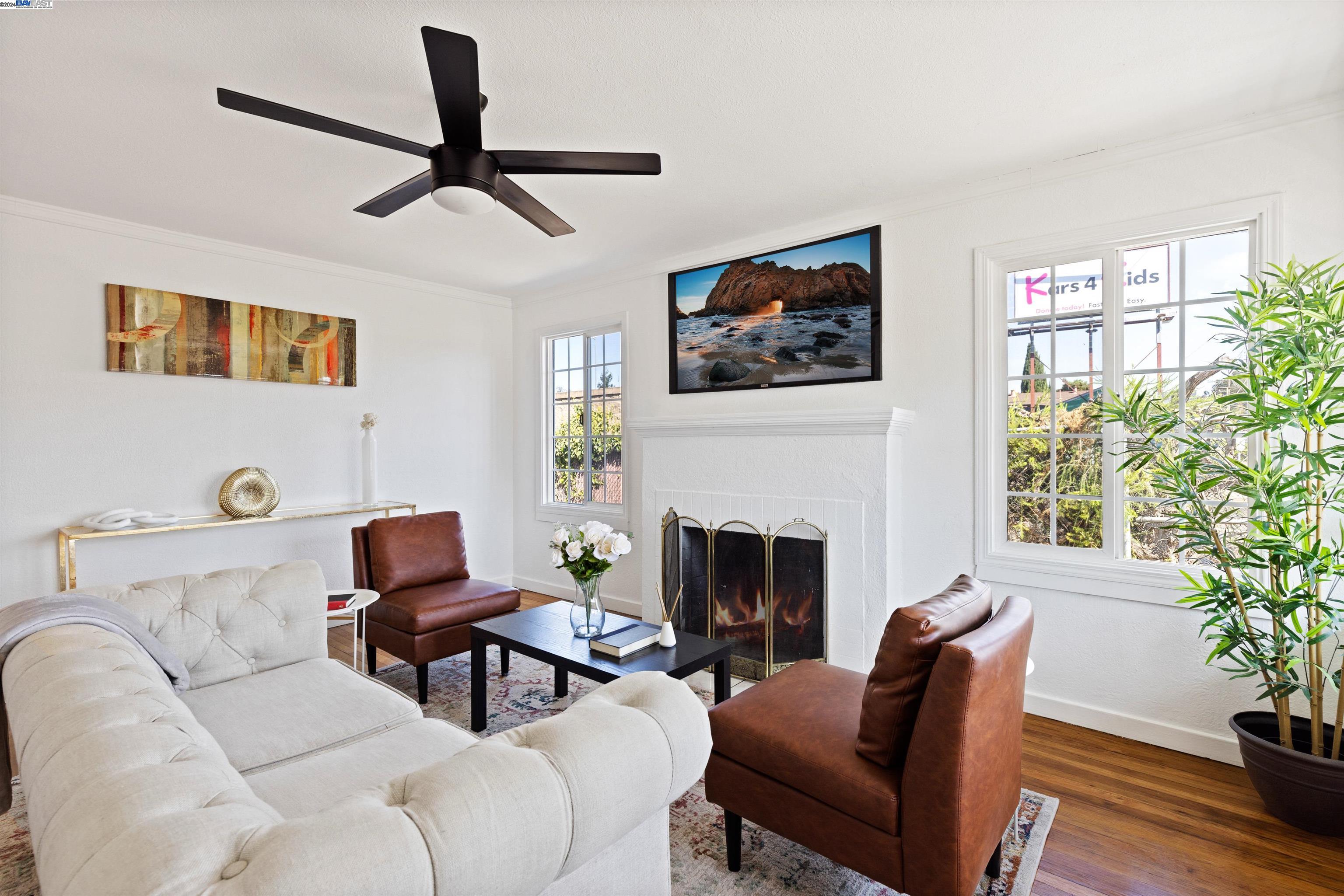 888 E Lewelling Blvd