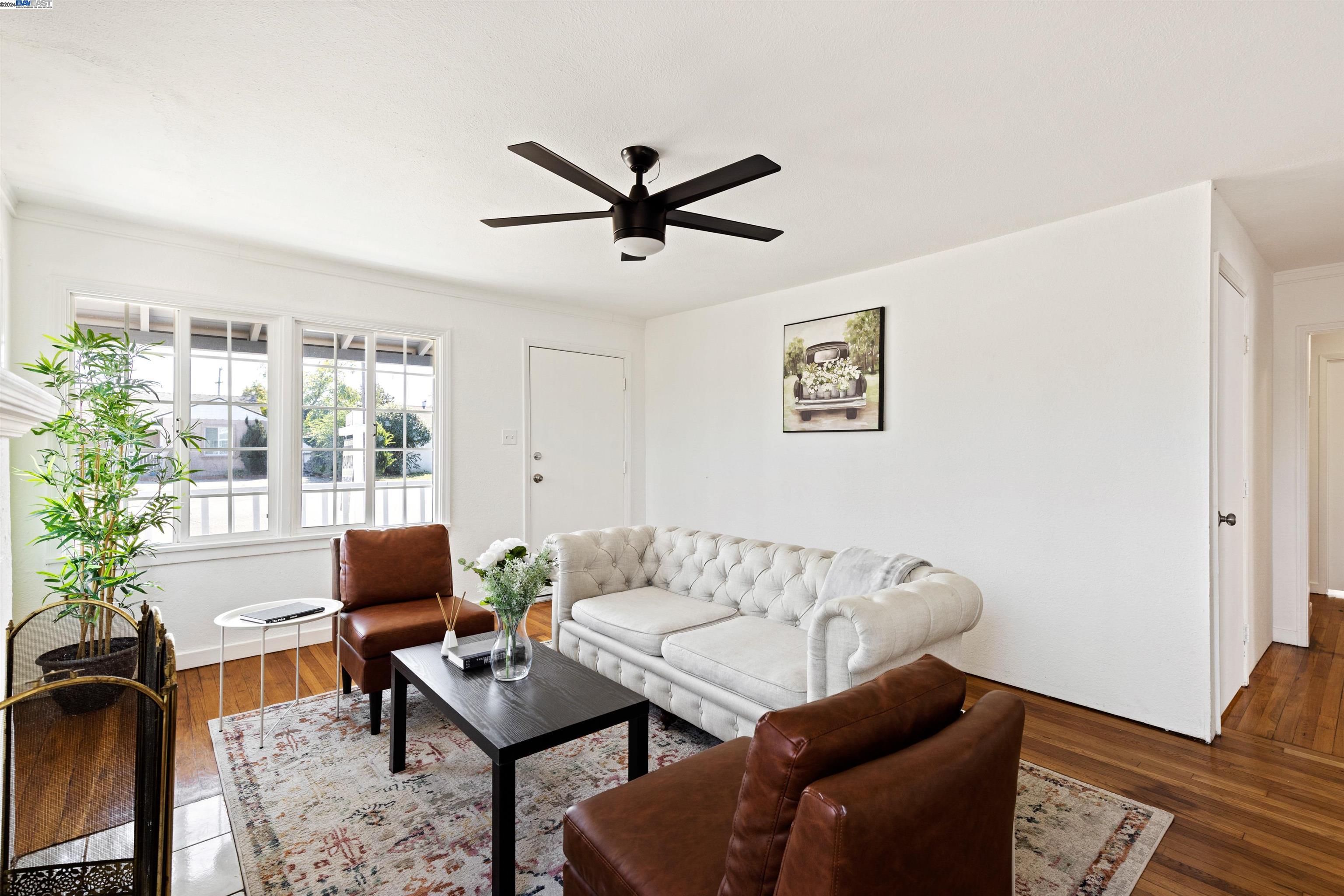 888 E Lewelling Blvd