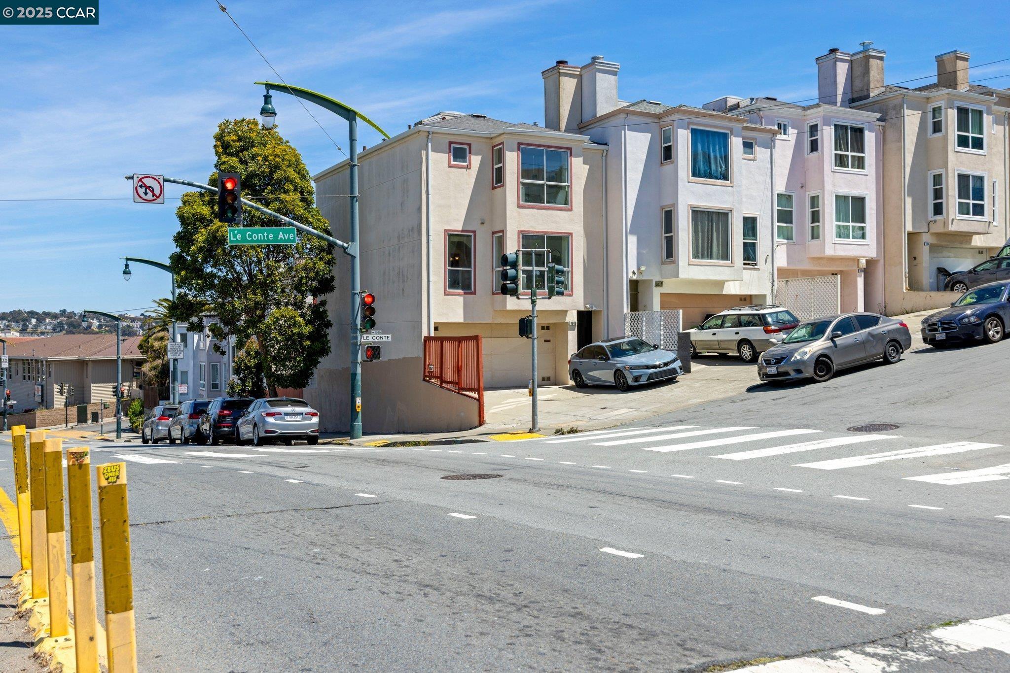 1048 Le Conte Ave