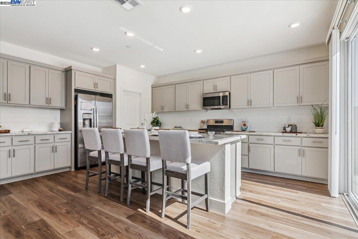 5345 Clauzetto Way