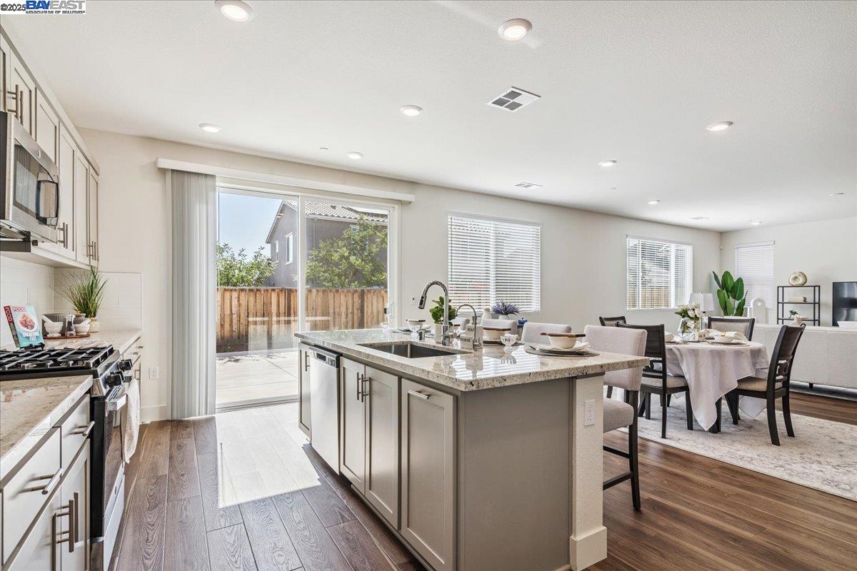5345 Clauzetto Way