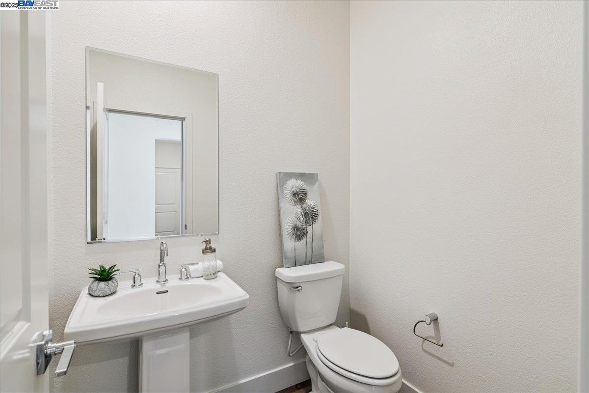 5345 Clauzetto Way