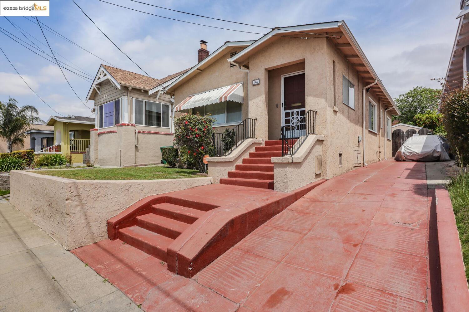 5448 Trask St