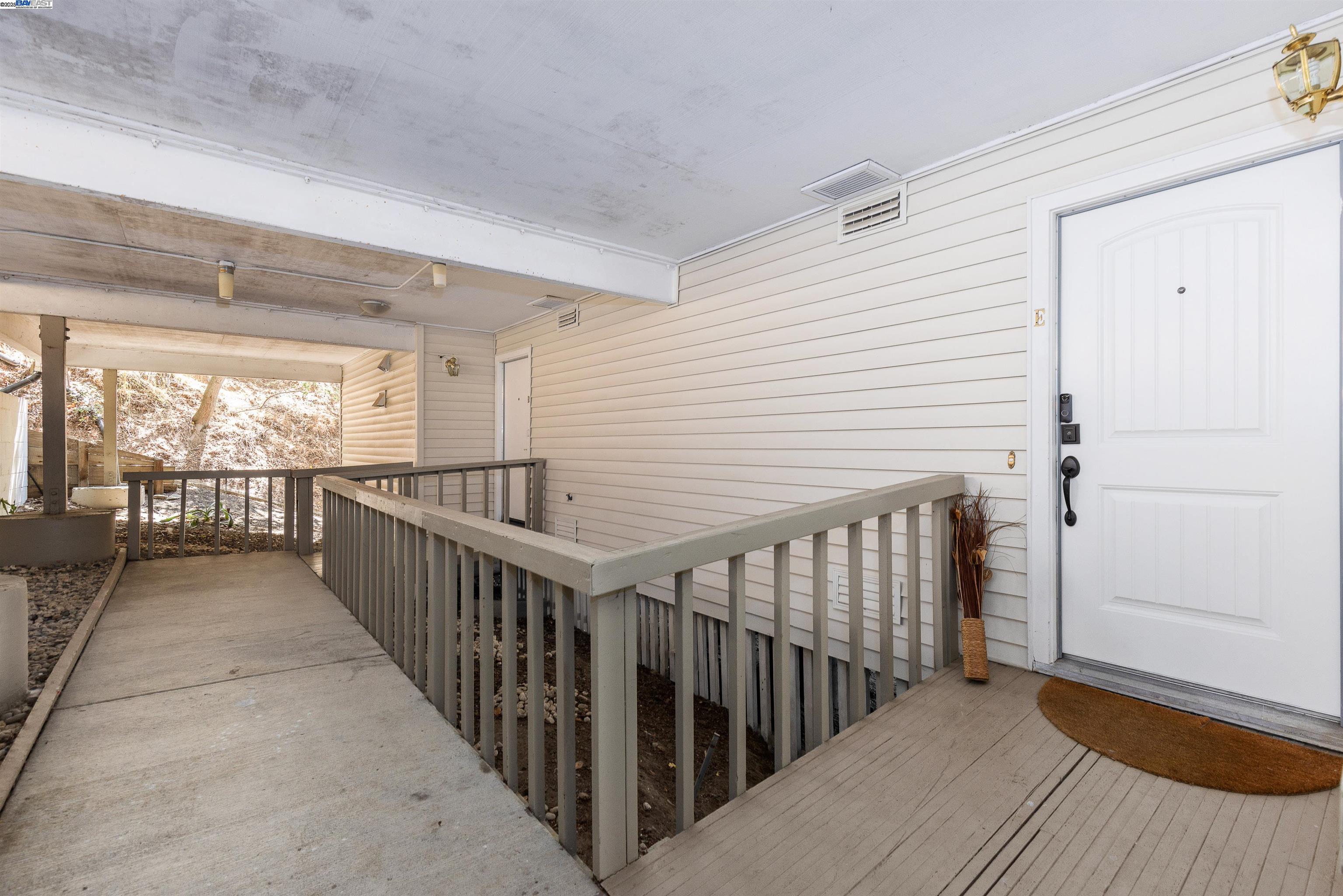 118 Ascot Ct Unit: E