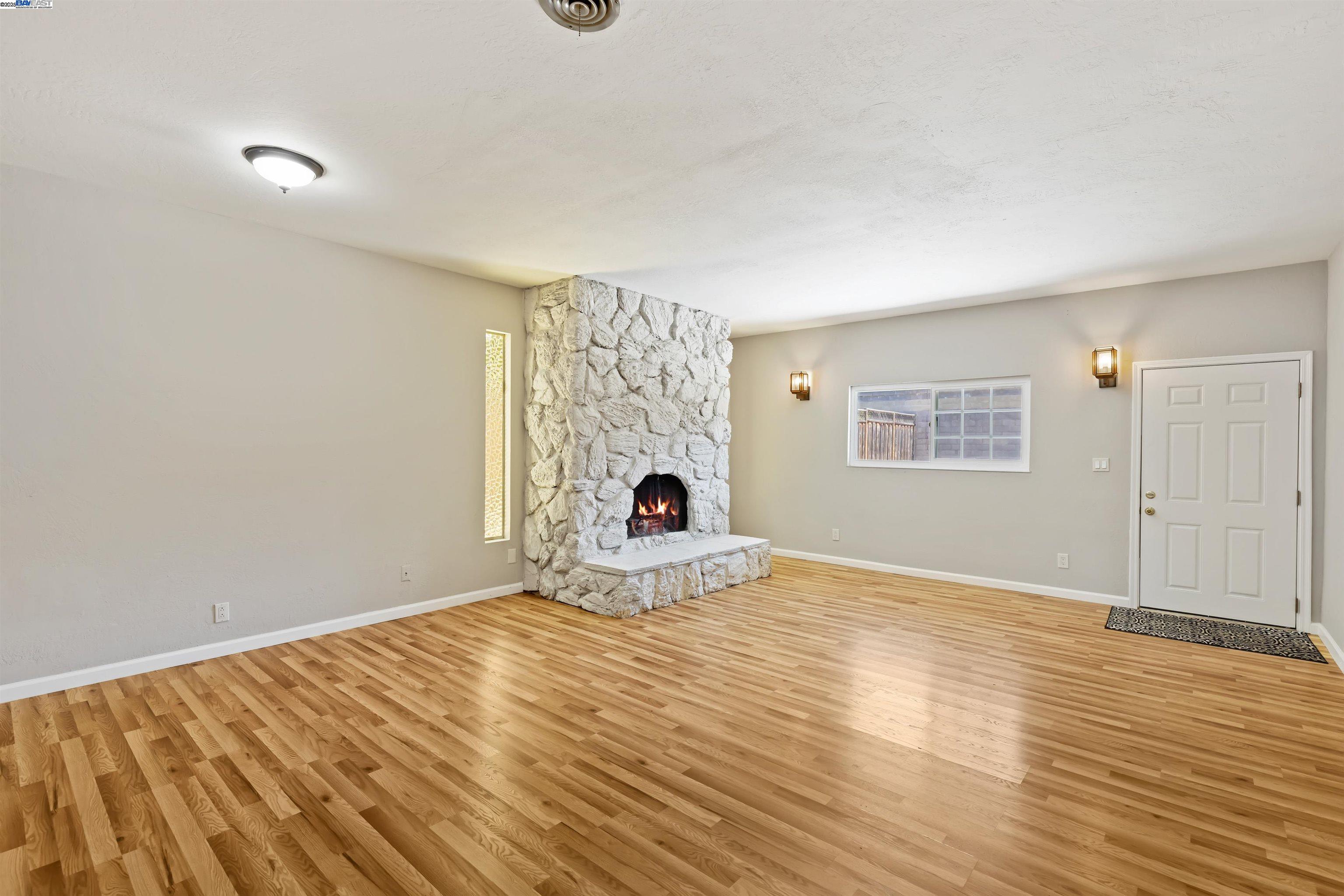 666 Bluefield Ln