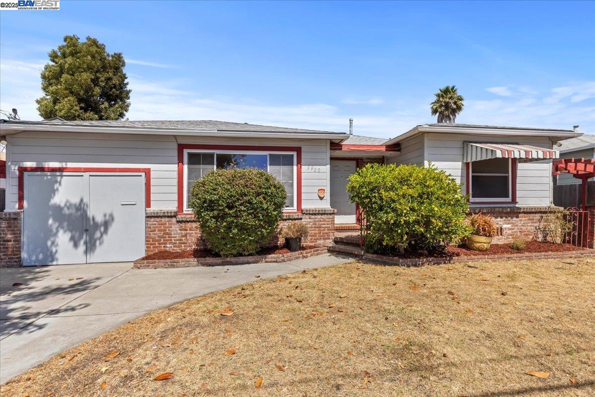 9900 Maddux Dr