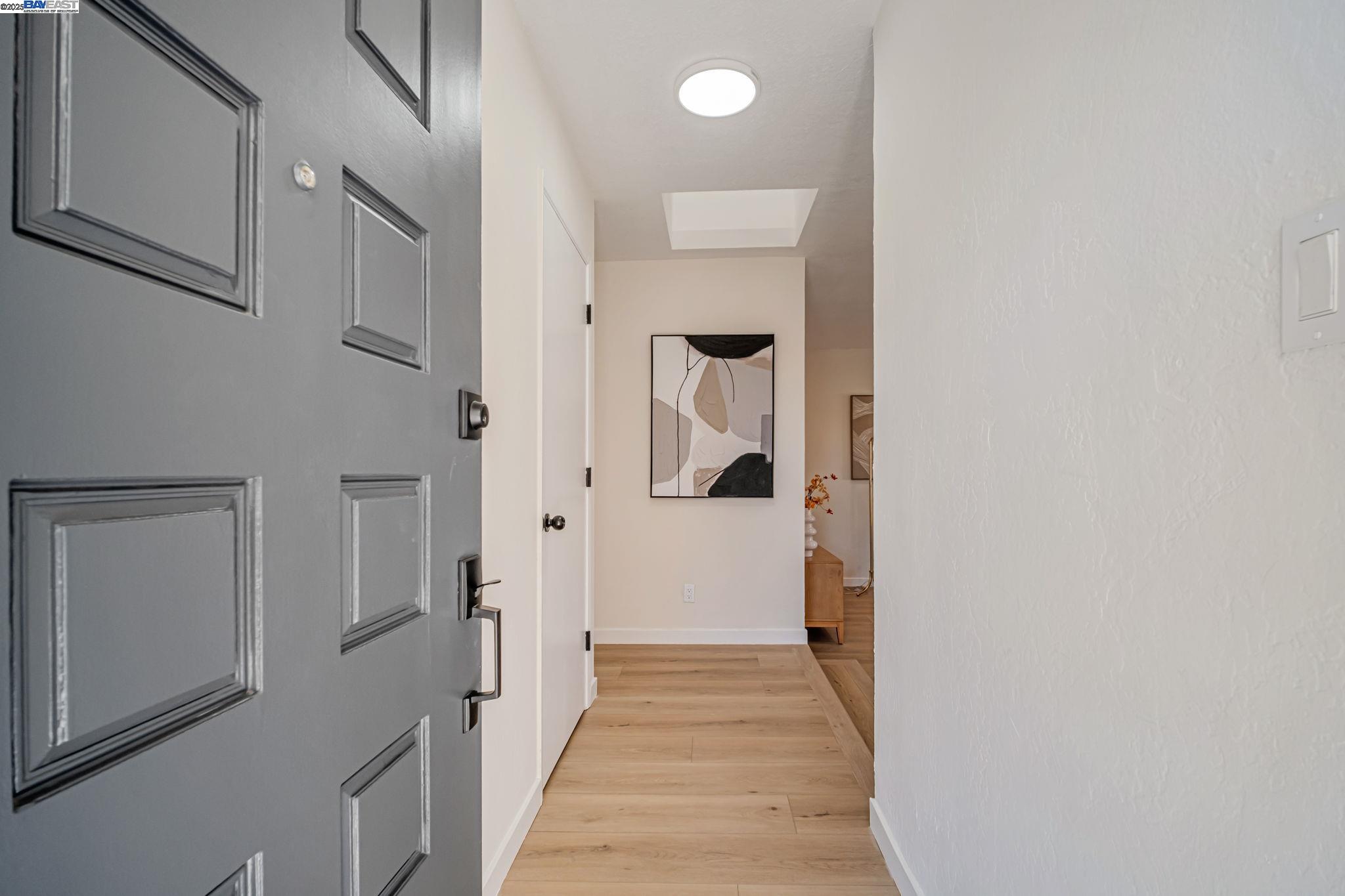 6588 Flanders Dr, Newark