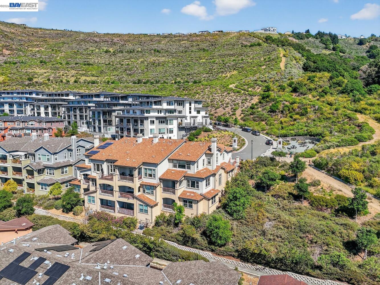 6523 Bayview Dr
