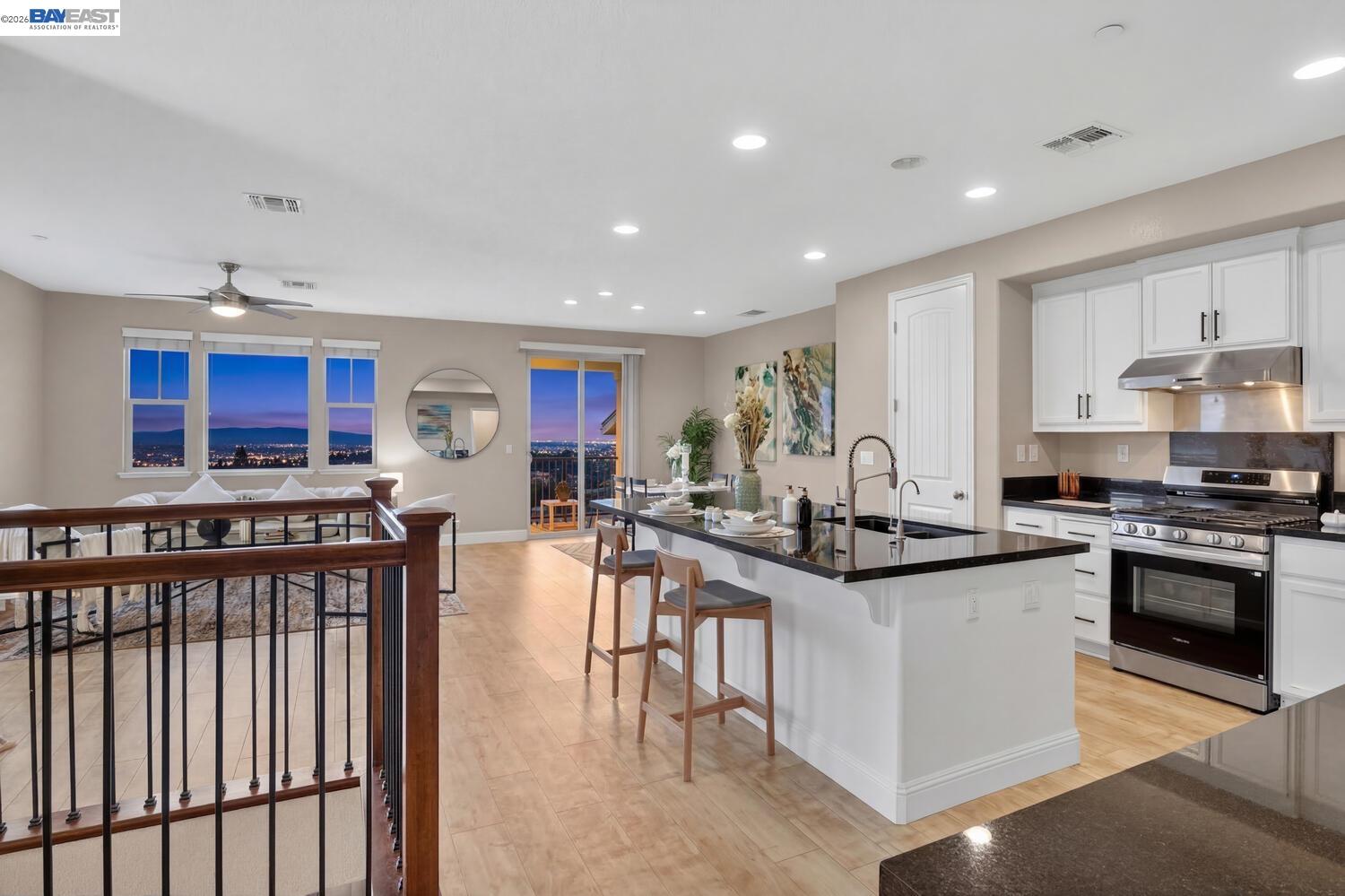6523 Bayview Dr