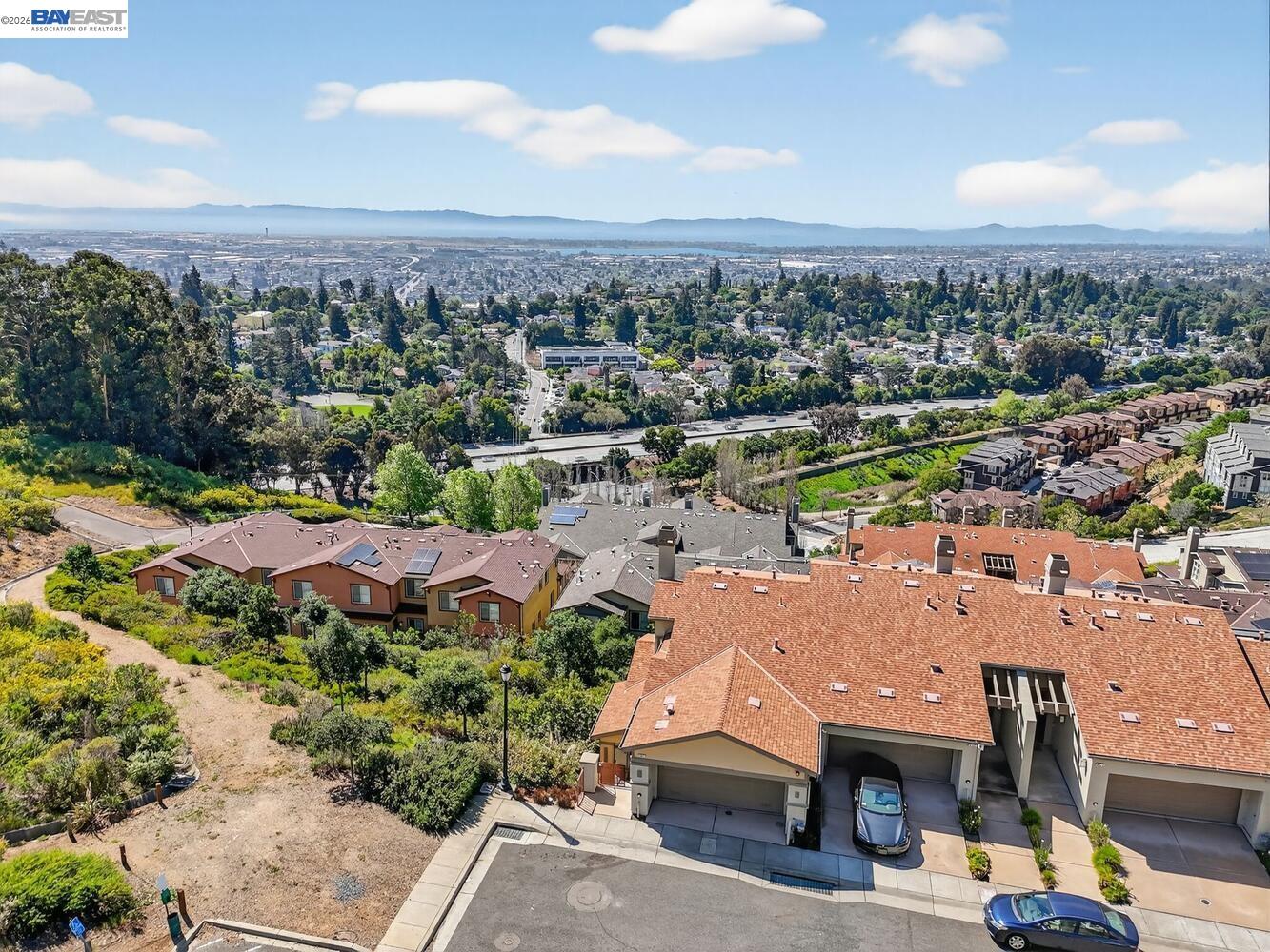 6523 Bayview Dr