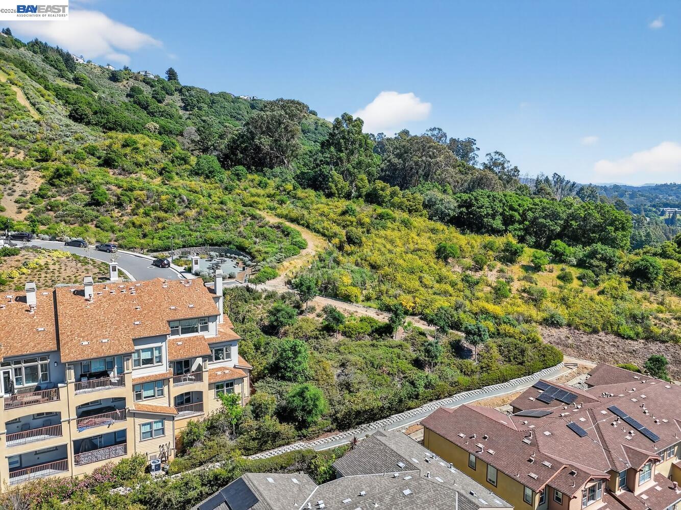 6523 Bayview Dr