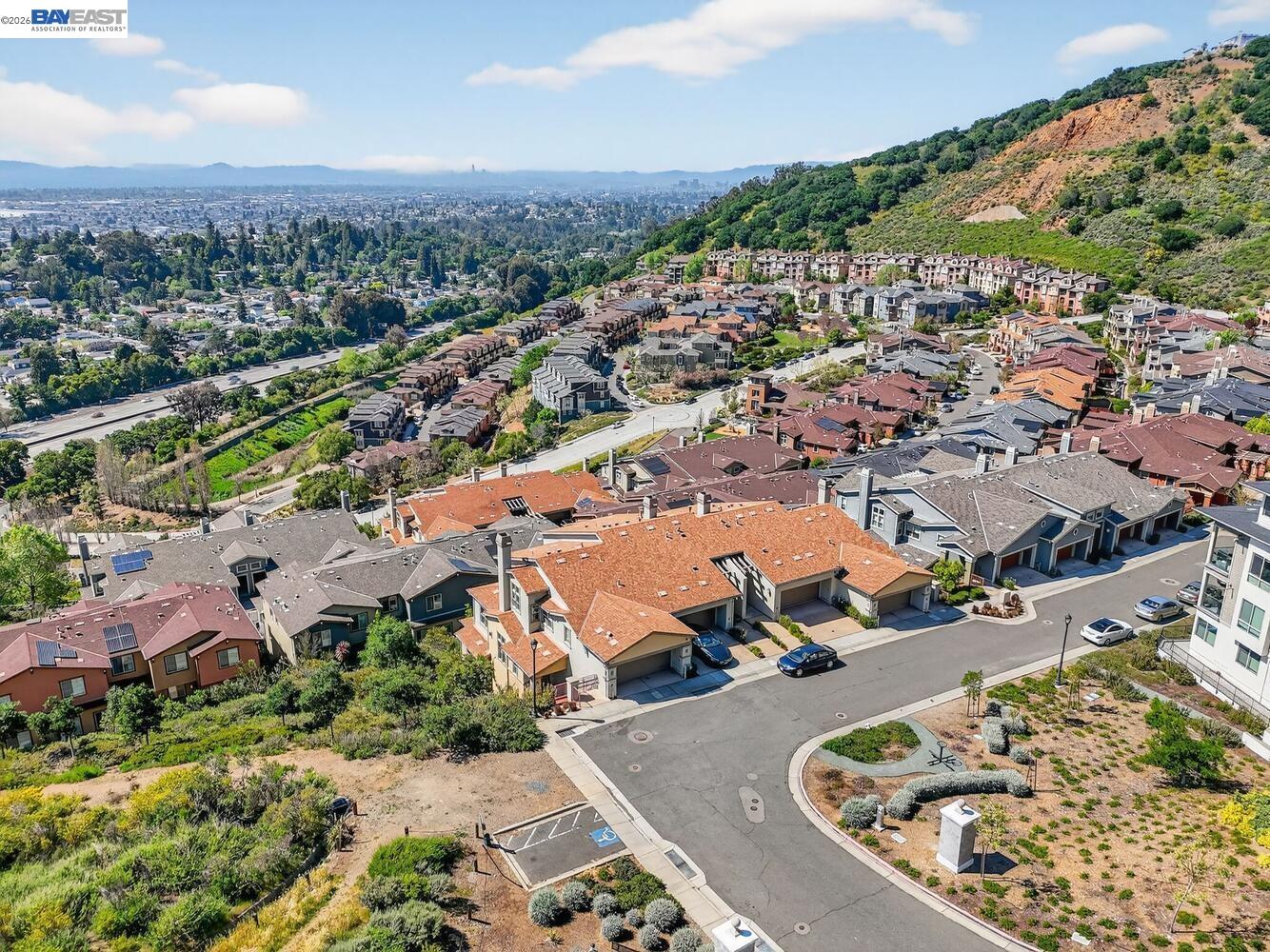 6523 Bayview Dr