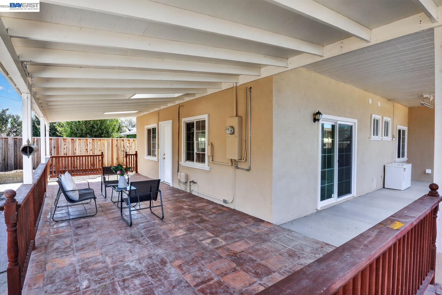 320 Monmouth Dr