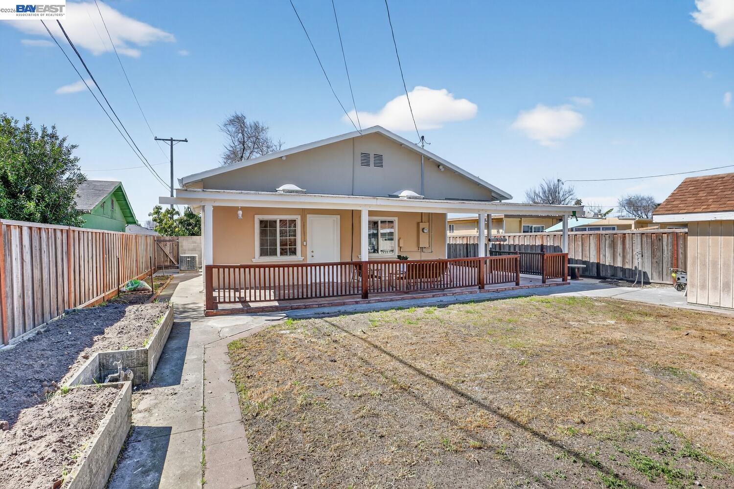 320 Monmouth Dr