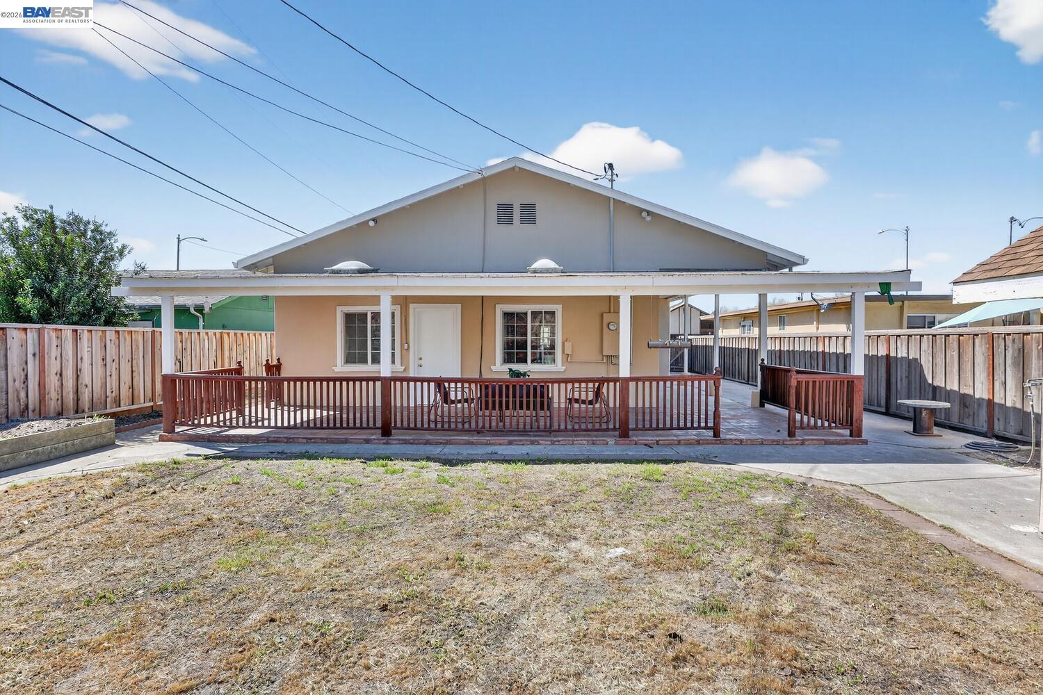 320 Monmouth Dr