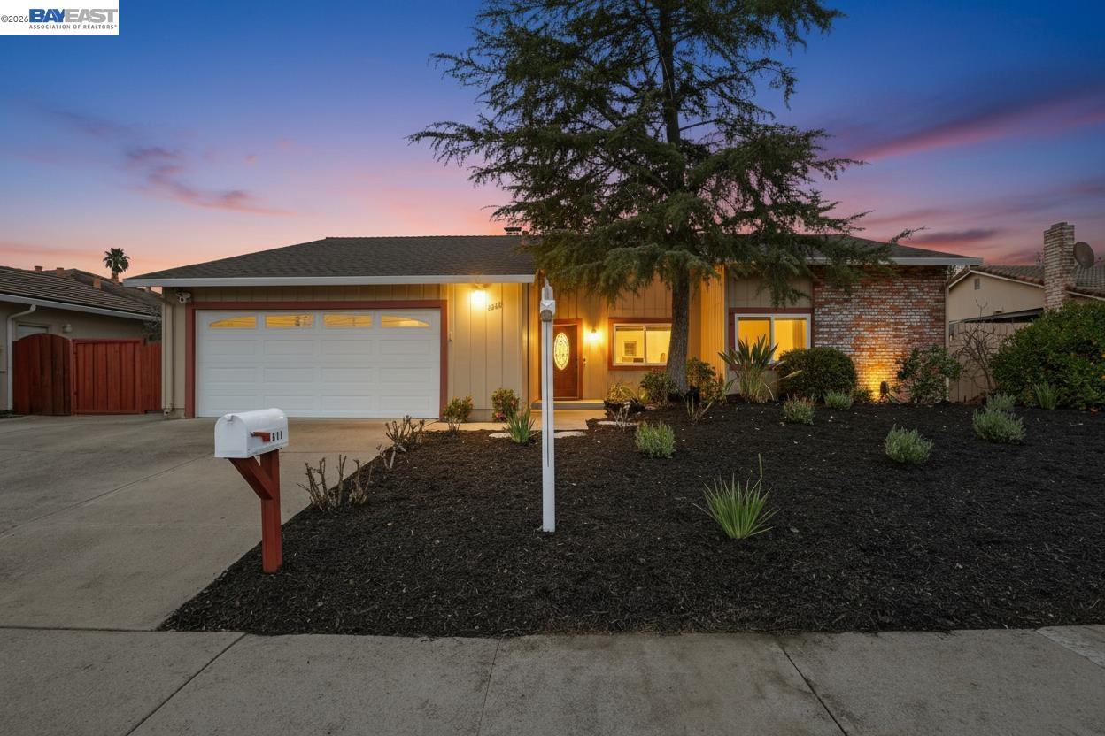 3211 De Anza Pl
