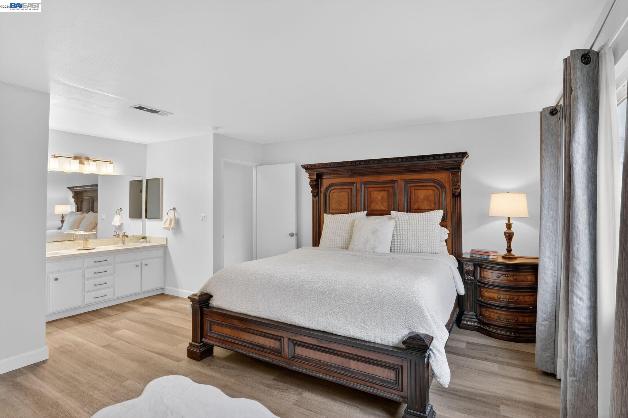 3211 De Anza Pl