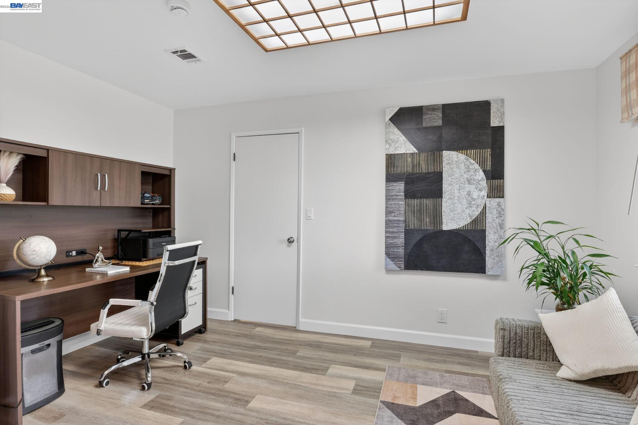 3211 De Anza Pl