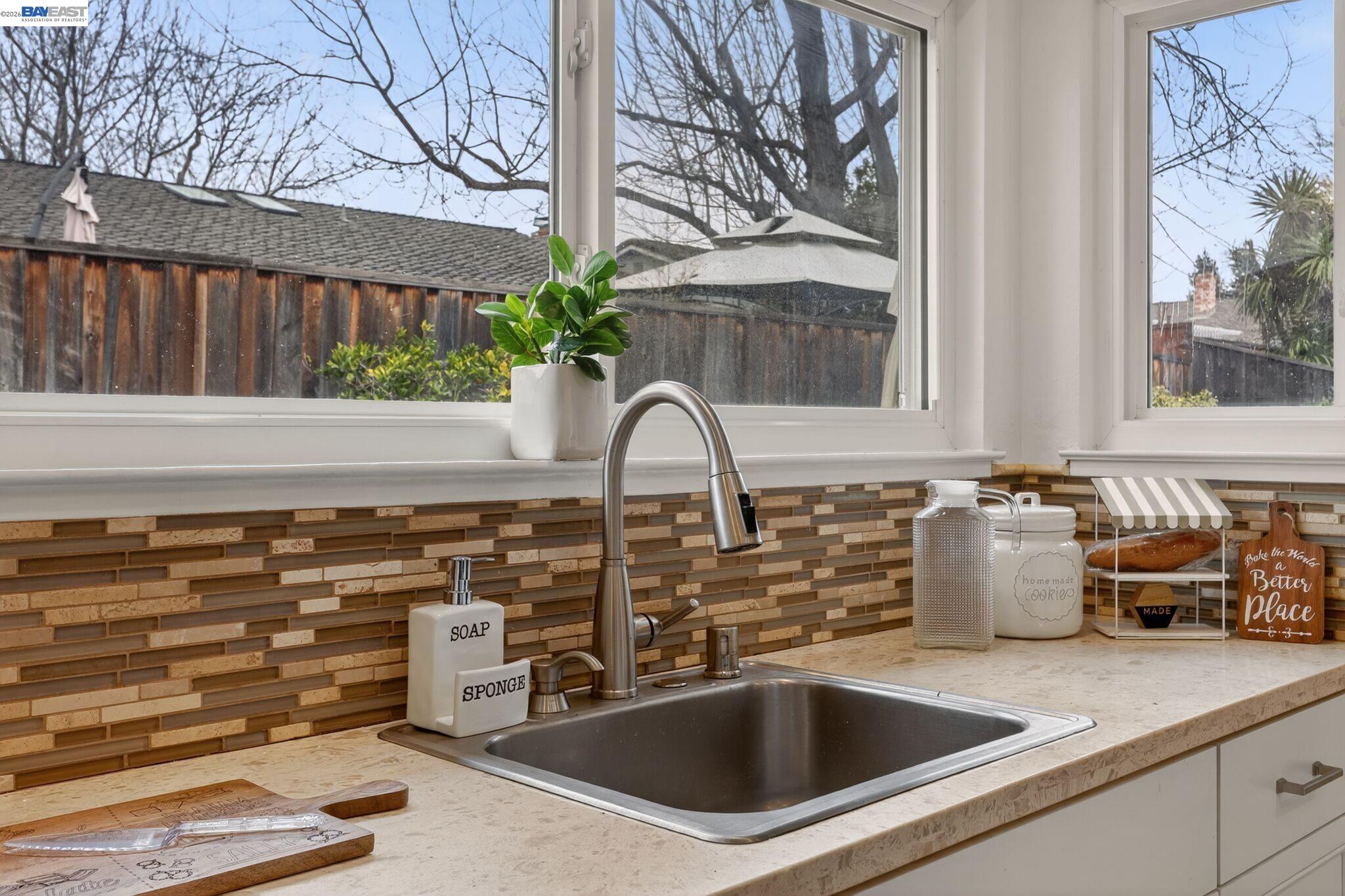 3211 De Anza Pl