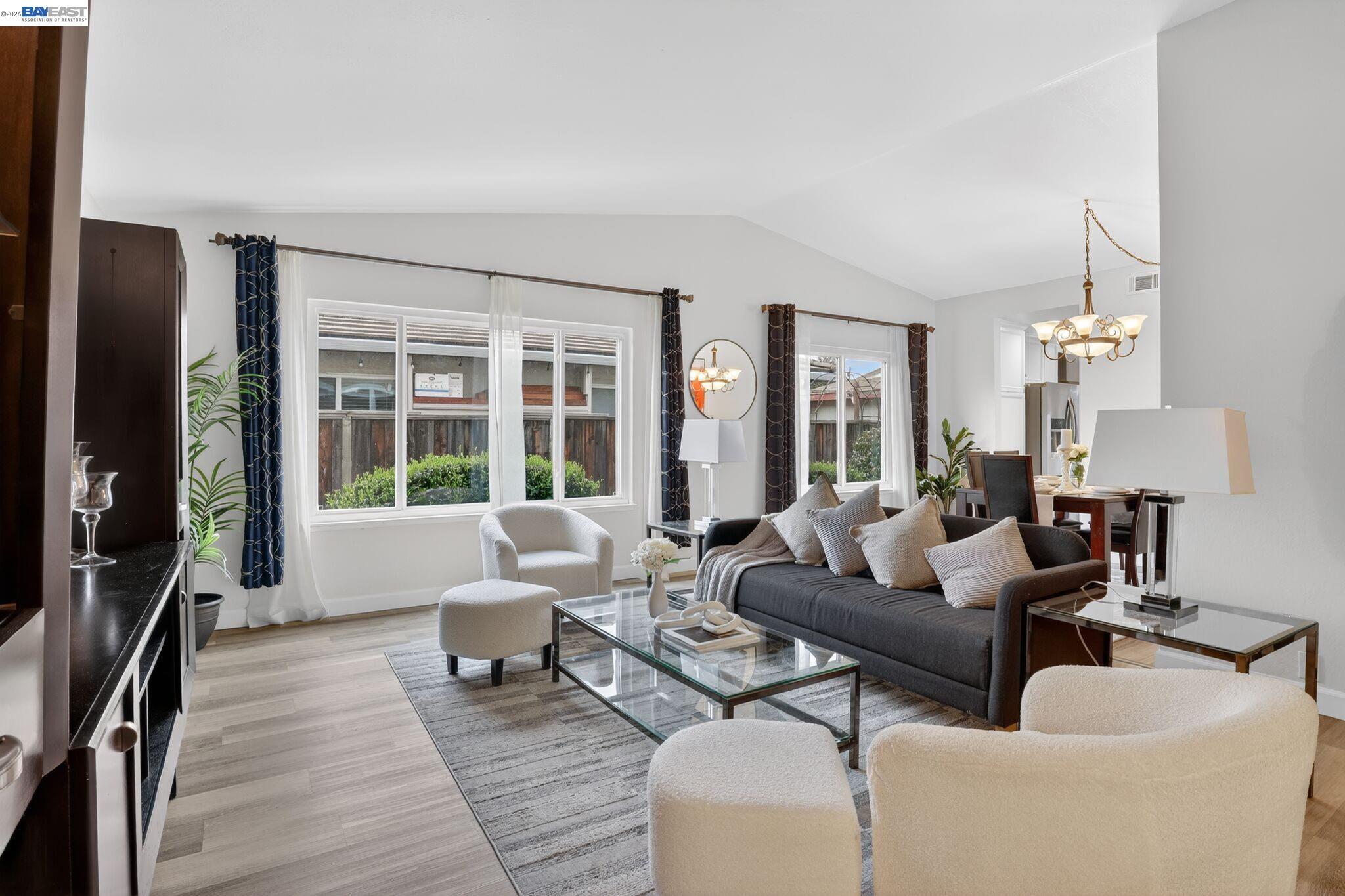 3211 De Anza Pl