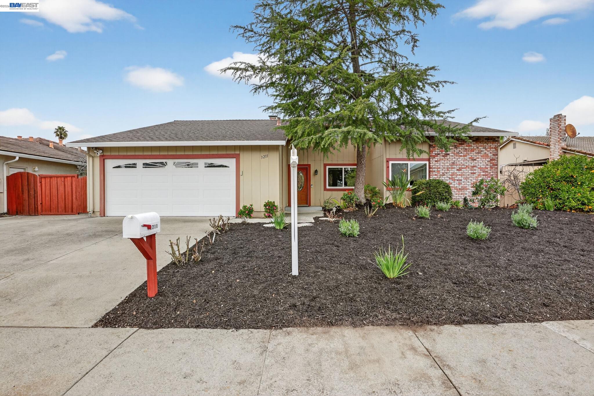 3211 De Anza Pl