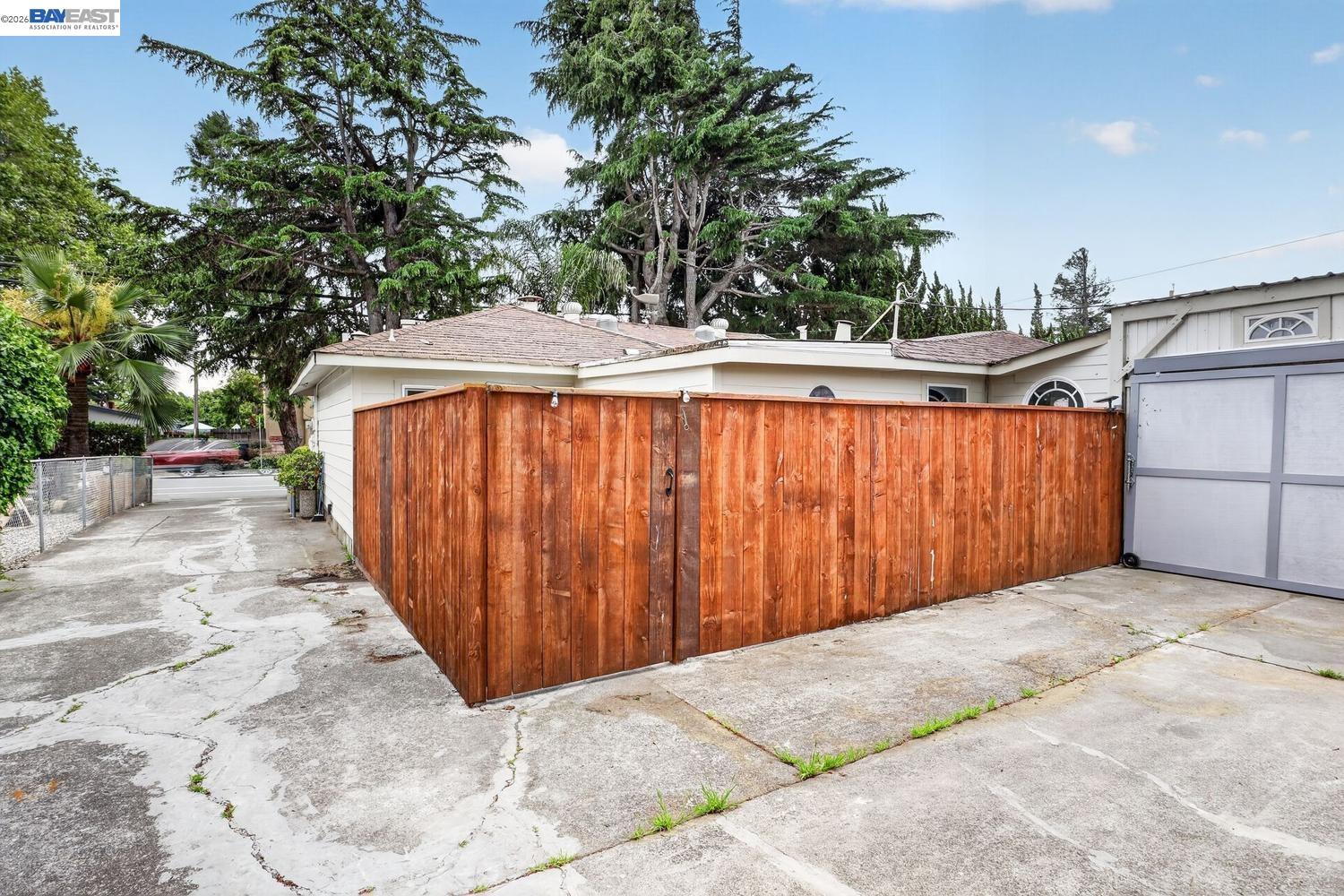 2541 Marina Blvd