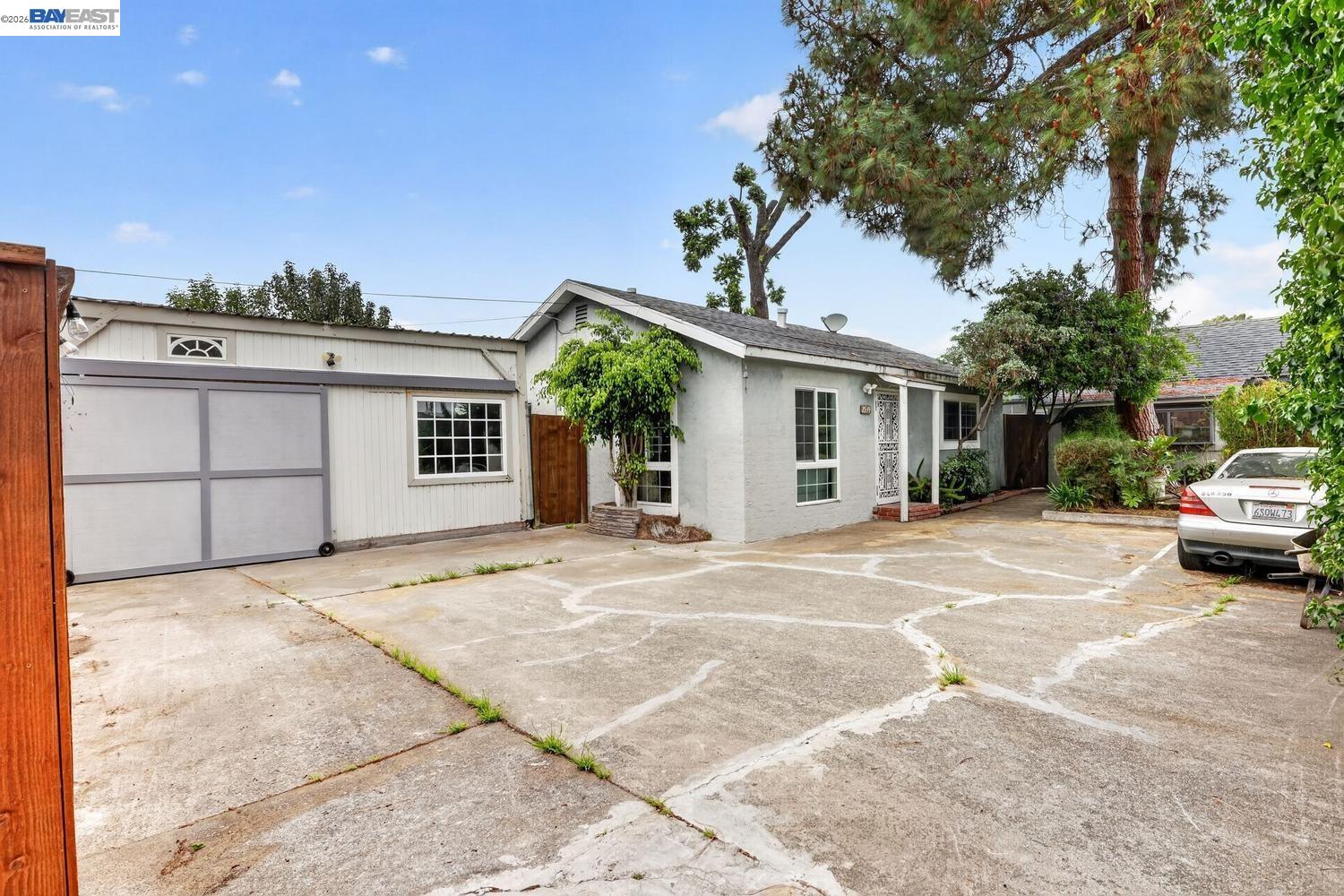 2541 Marina Blvd