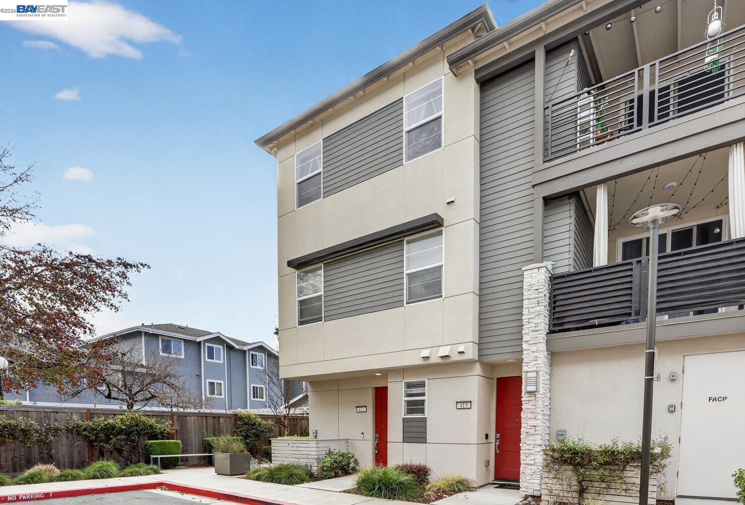 411 Rhythm Ln
