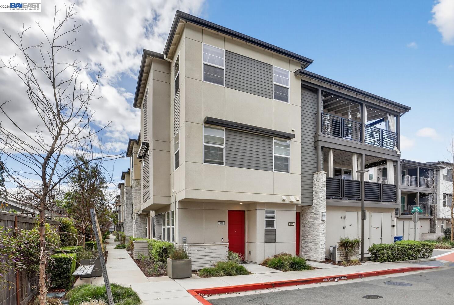 411 Rhythm Ln