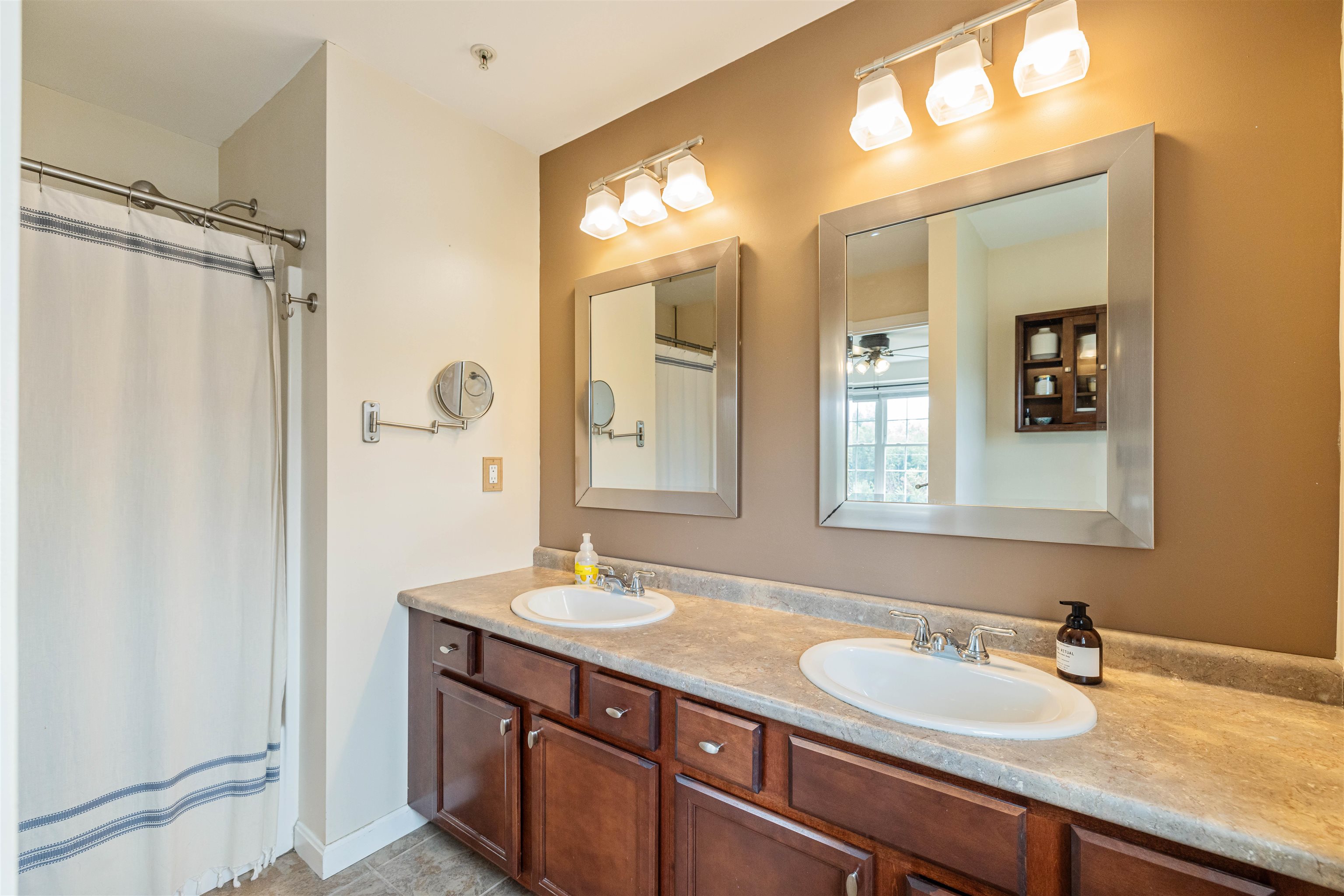 104 Trinity Circle Unit: A