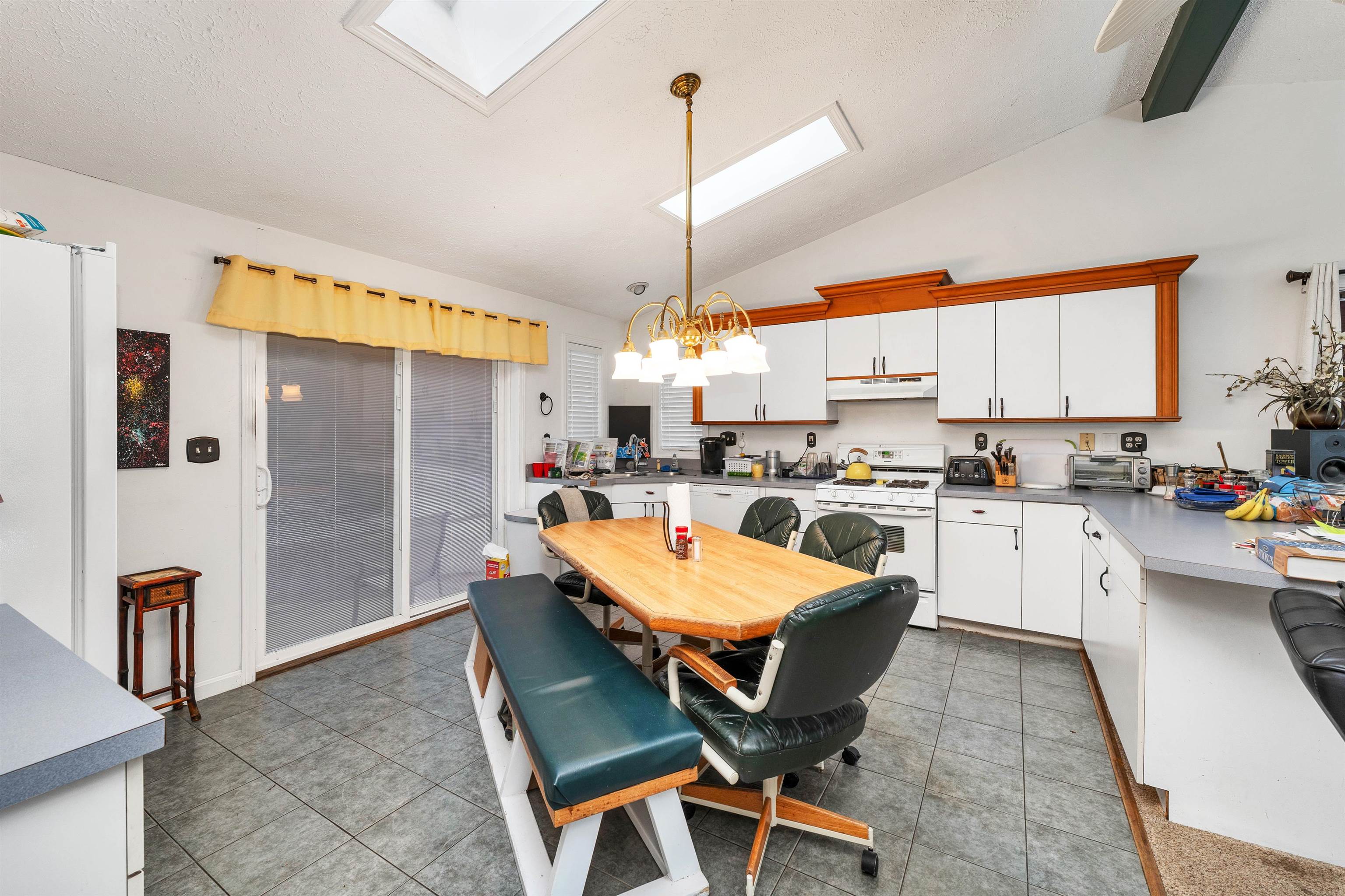 99 Weston Road