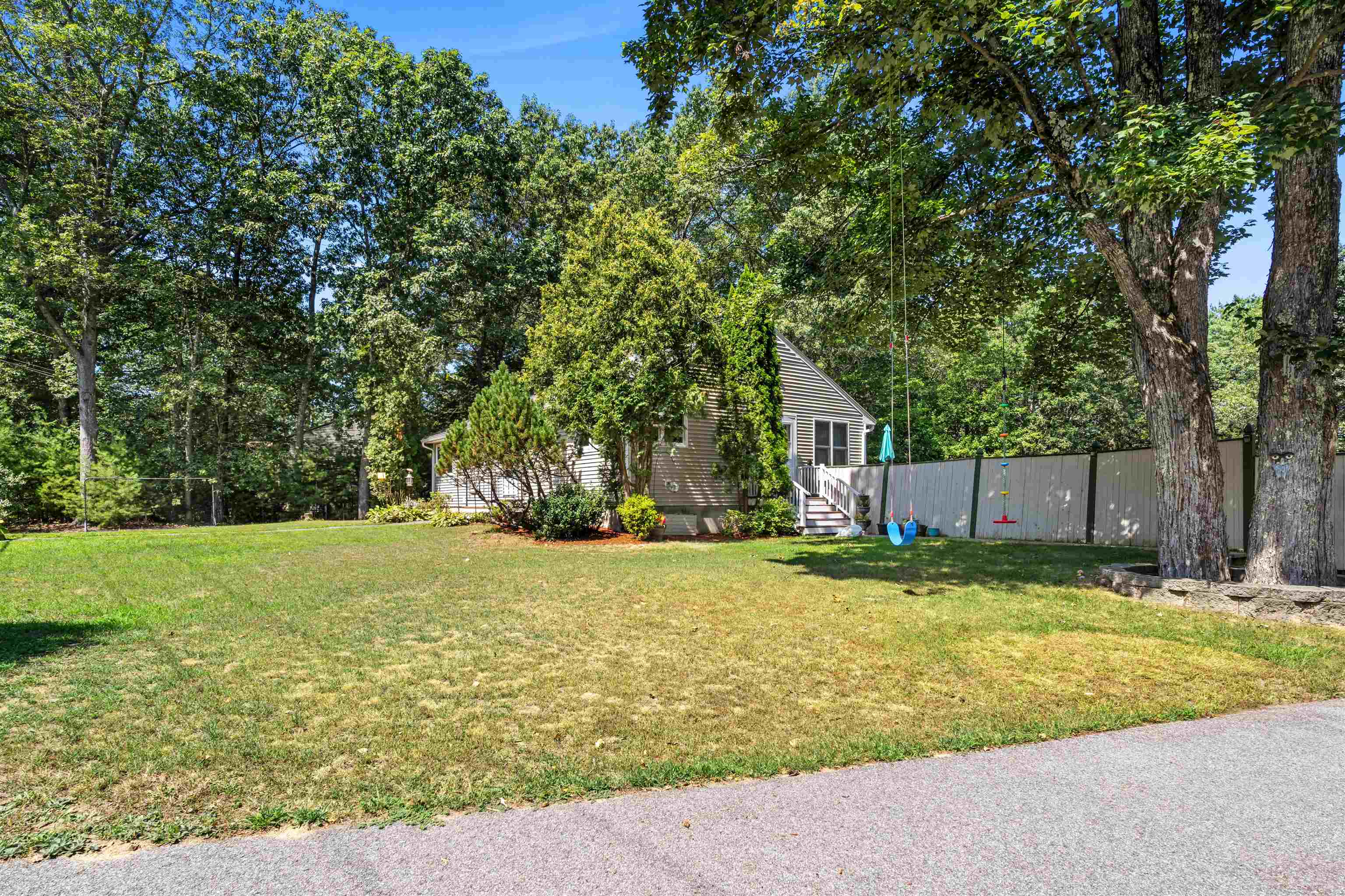 32 Robyn Avenue