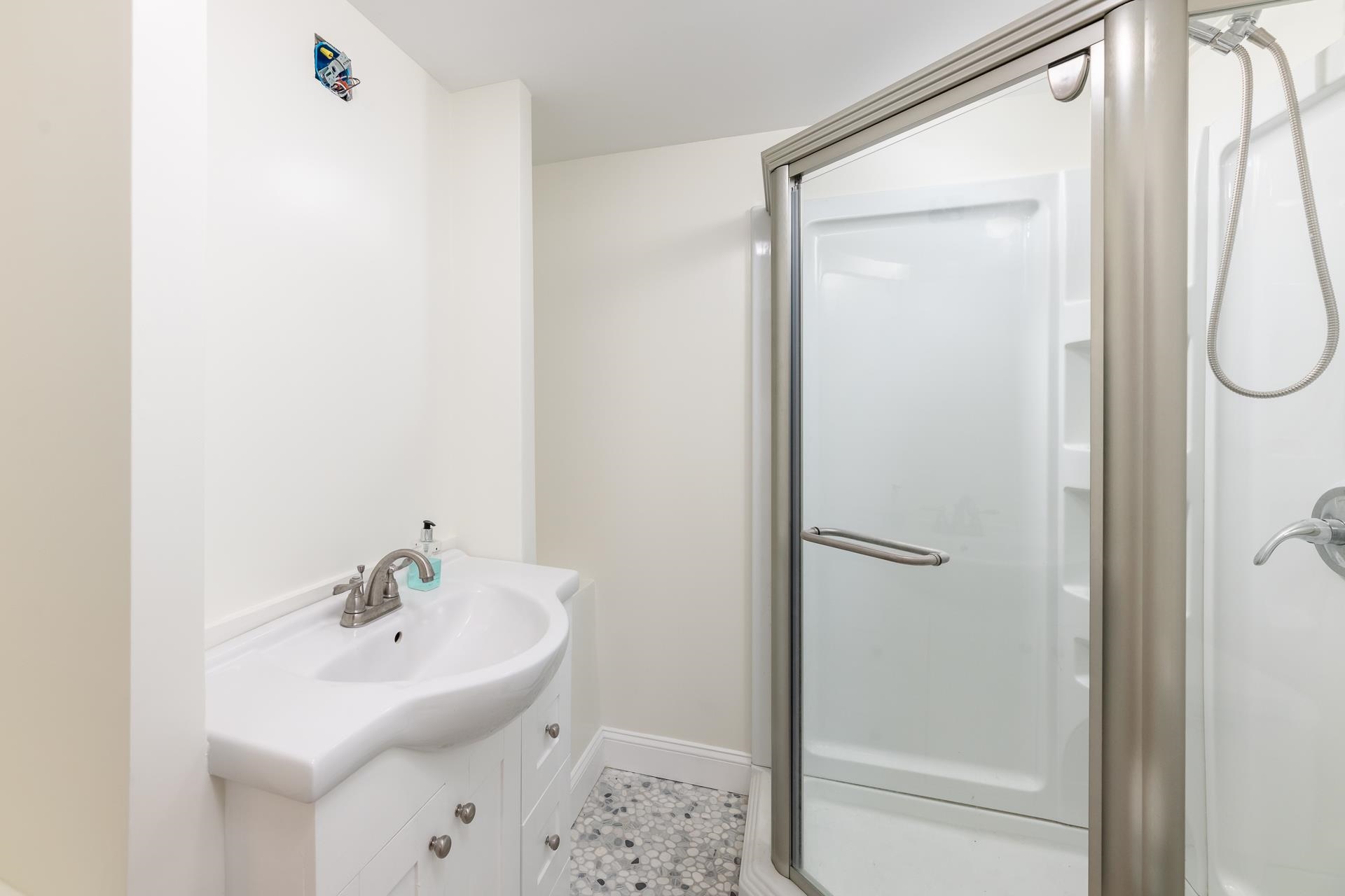 109 Dockham Shore Road Unit: 1