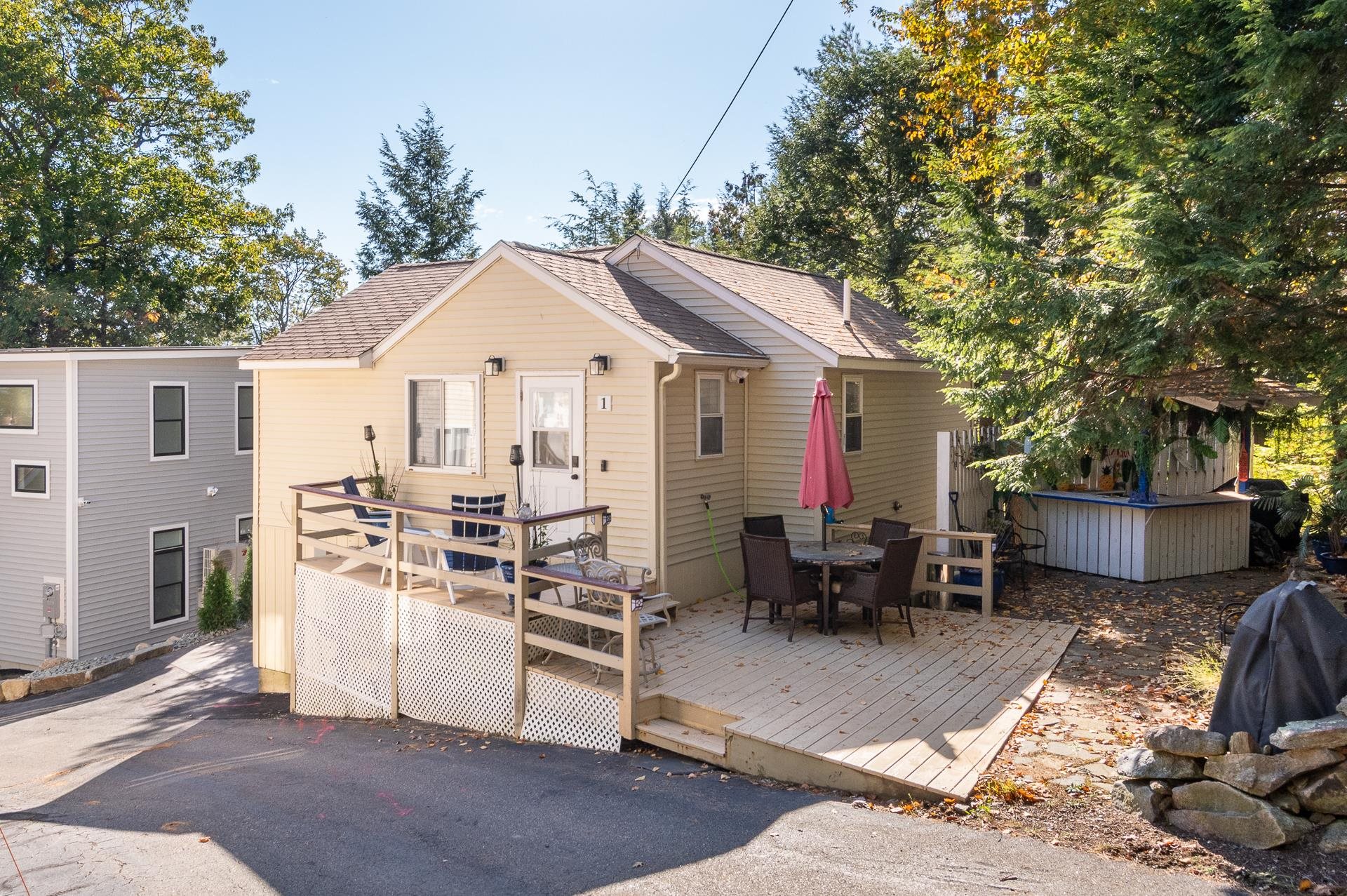 109 Dockham Shore Road Unit: 1