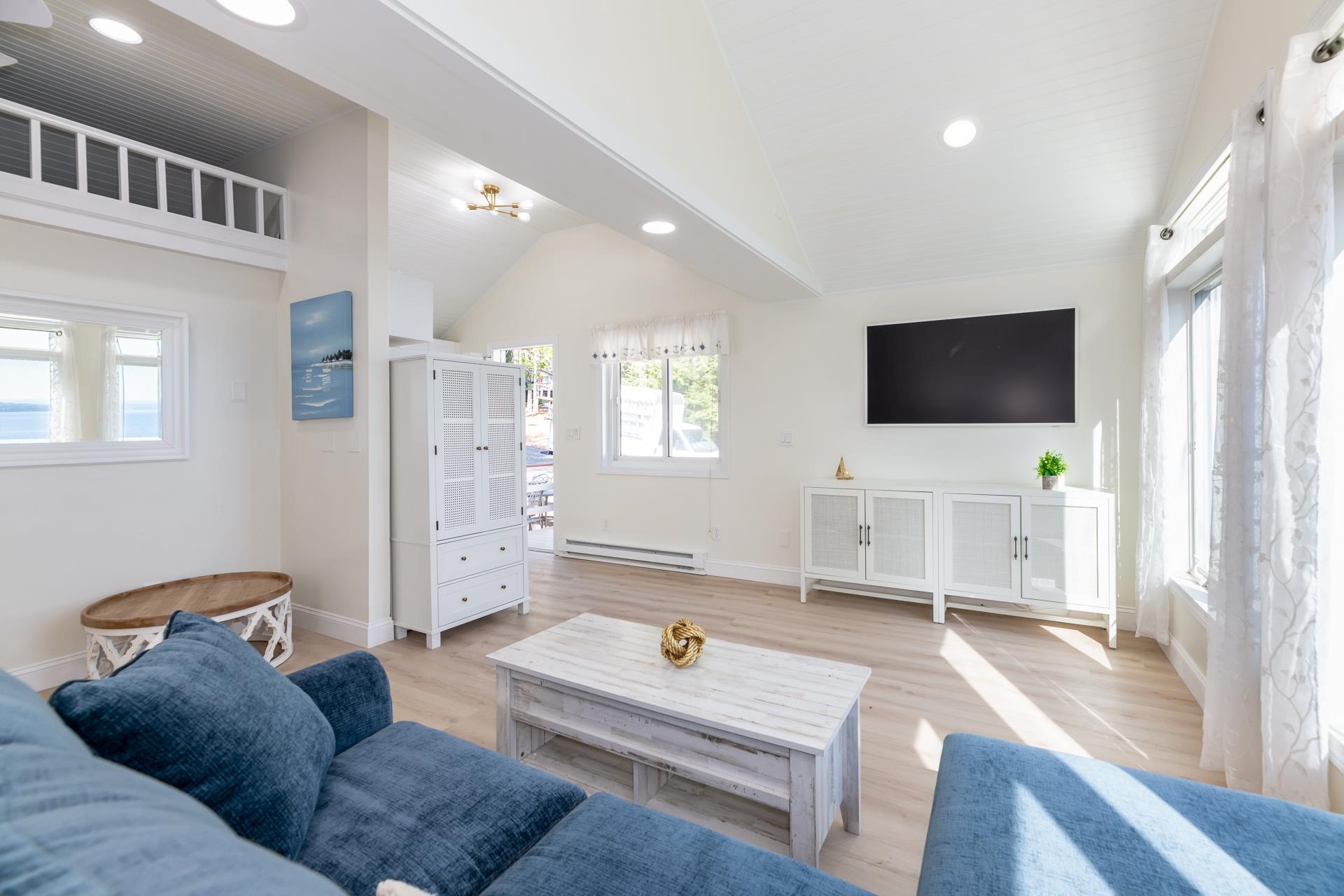 109 Dockham Shore Road Unit: 1