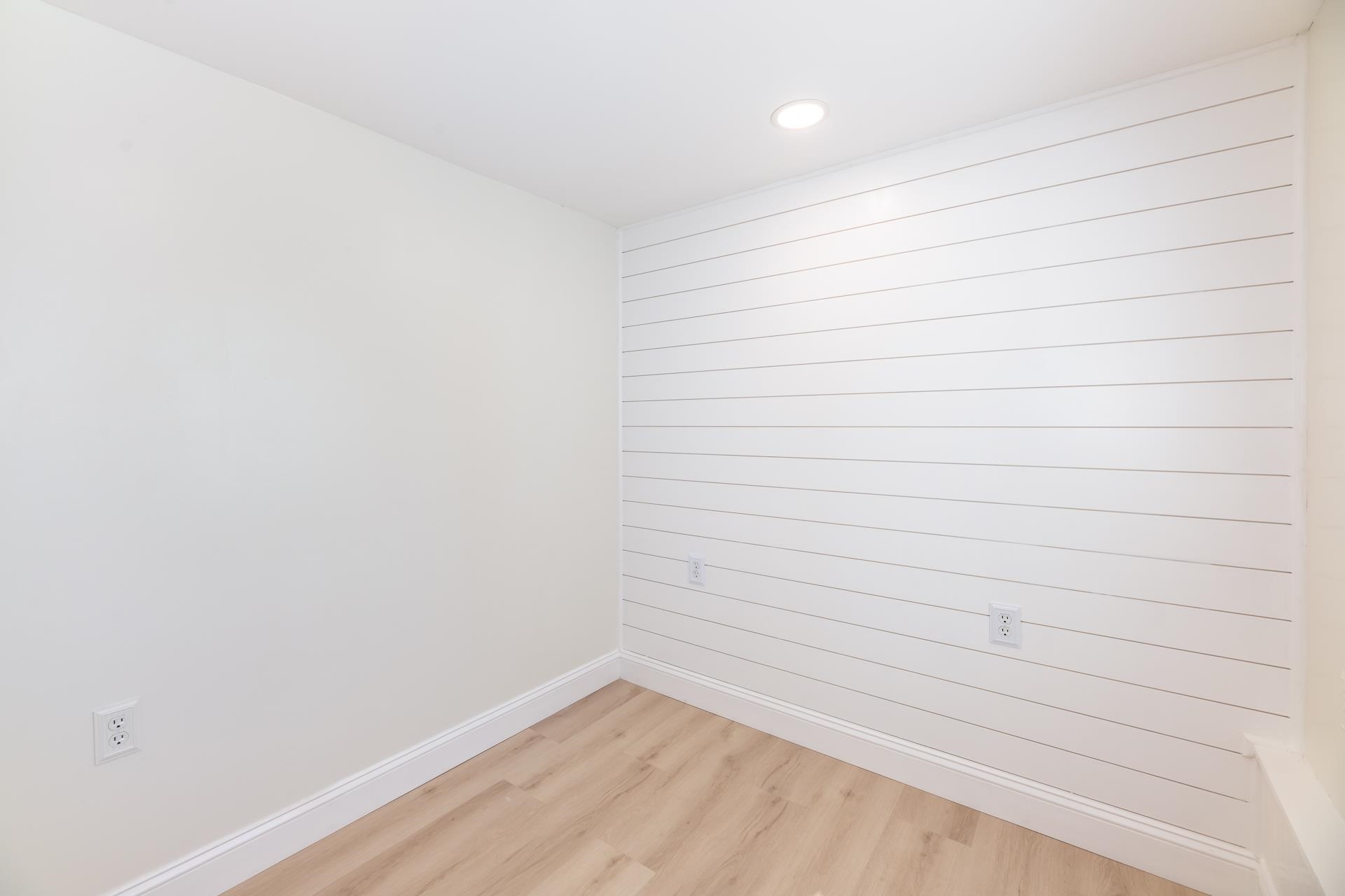 109 Dockham Shore Road Unit: 1